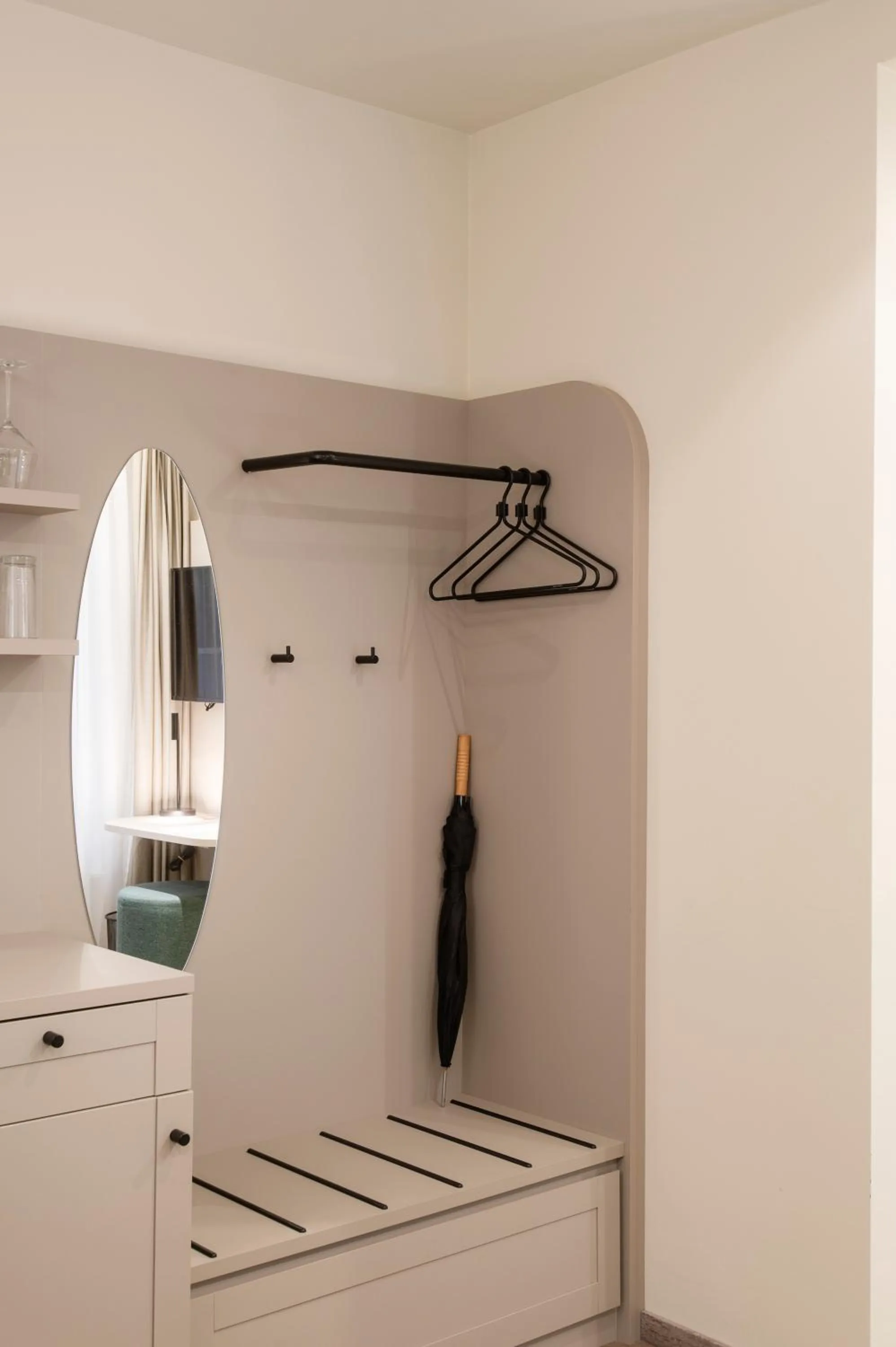 wardrobe in Werners Boutique Hotel