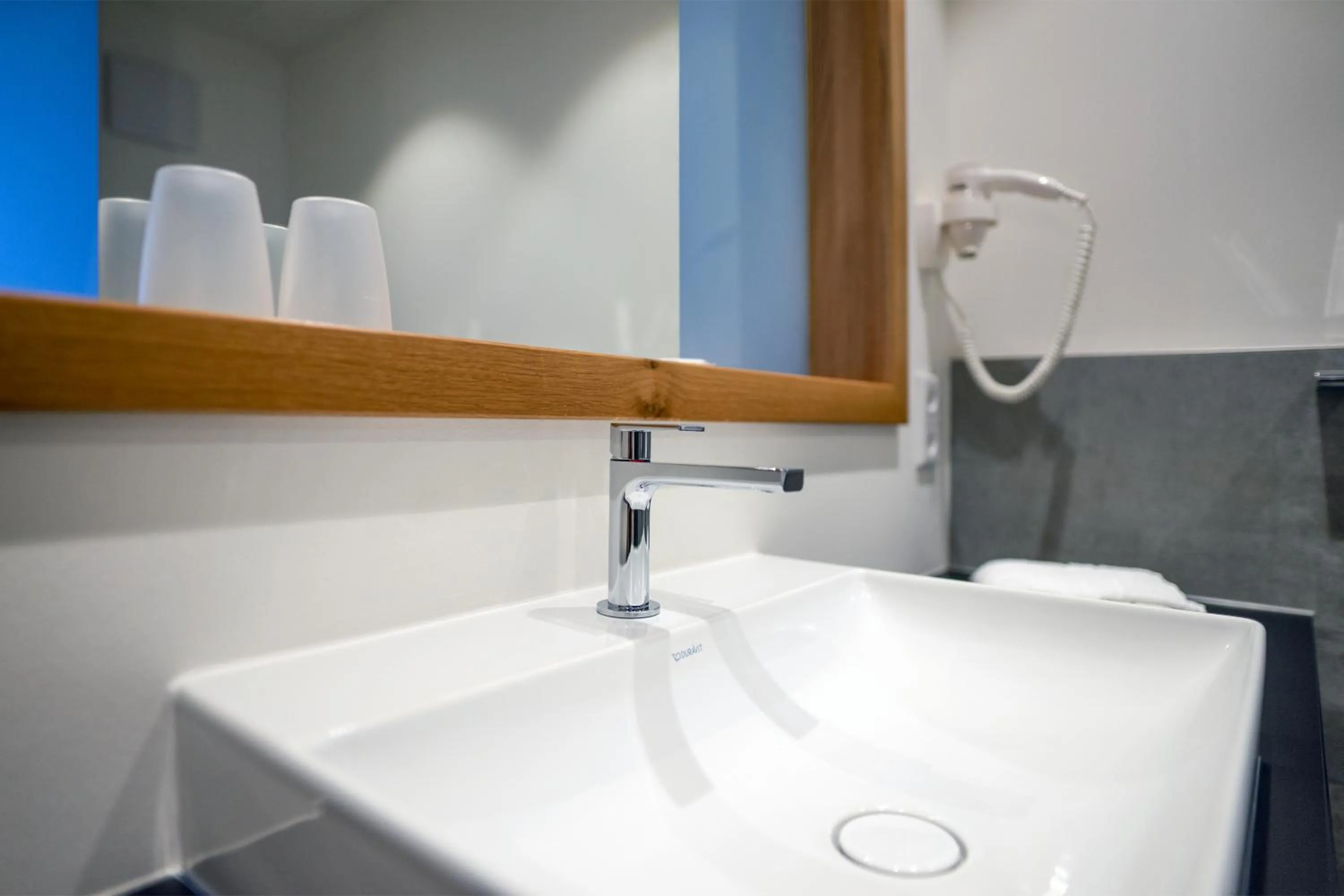 Bathroom in N+S City Hotel Neumarkt