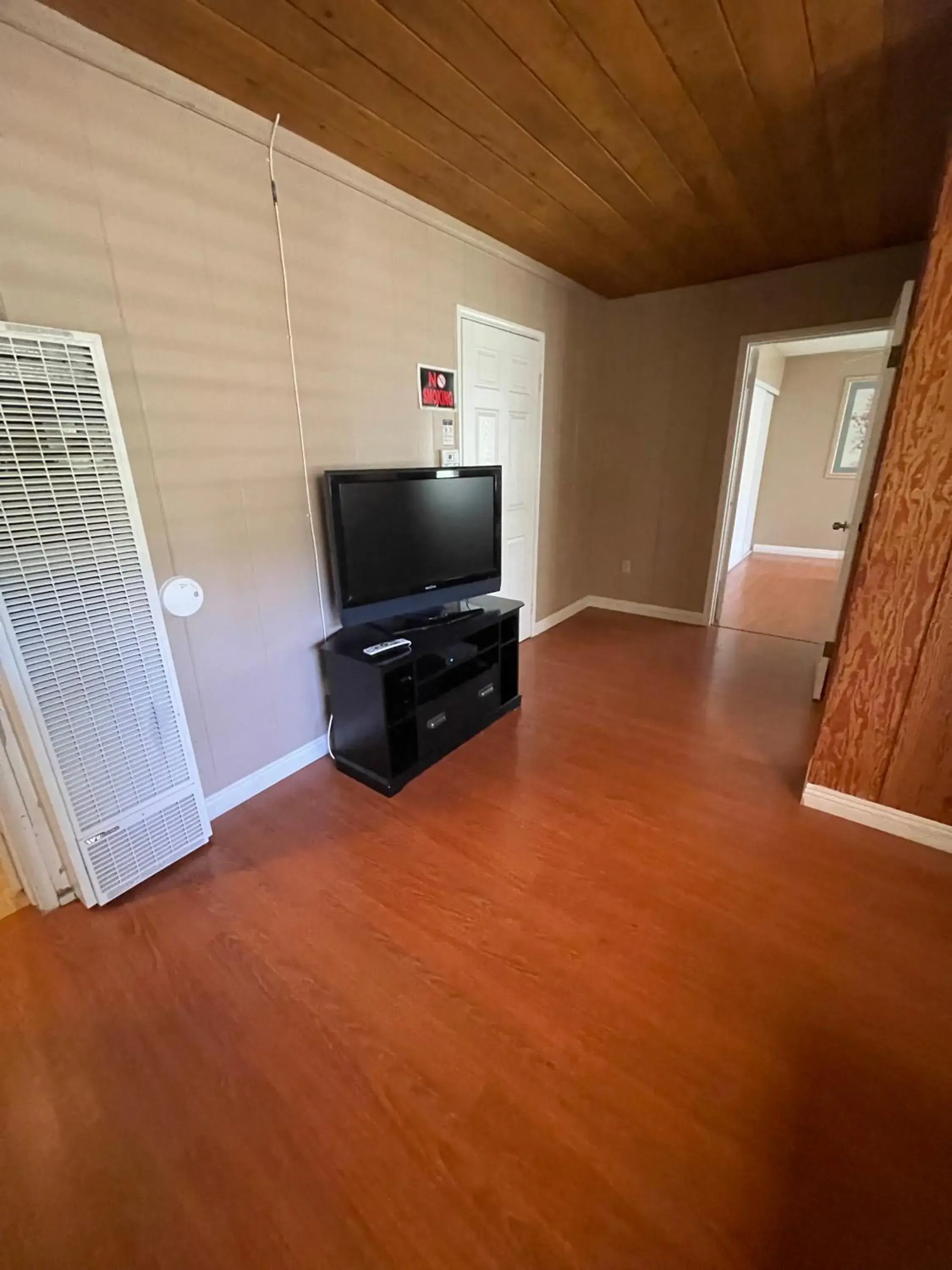 Deluxe Double or Twin Room with Mountain View in Mountain View Cabins Deluxe Double or Twin Room with Mountain View in Mountain View Cabins