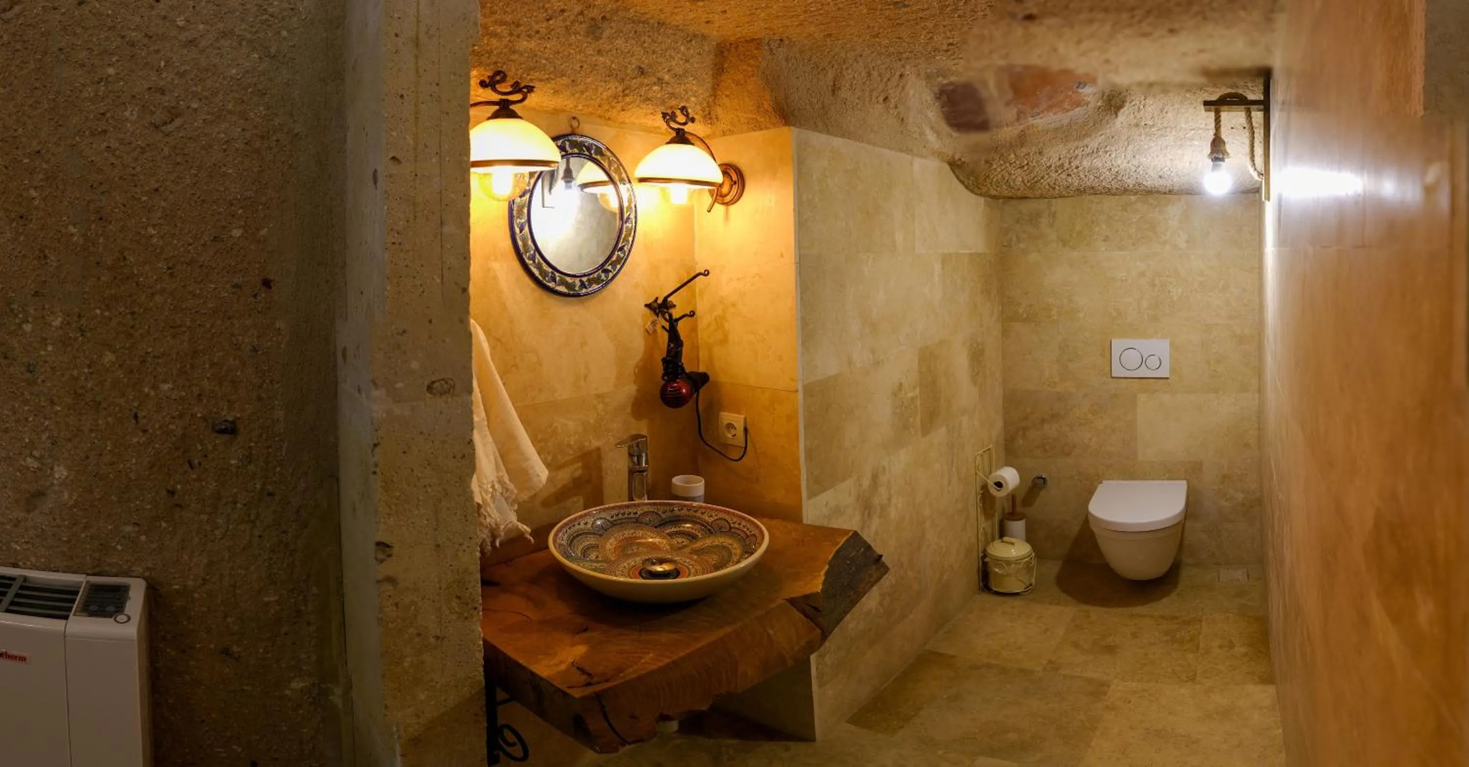 Toilet in Pigeon Hotel Cappadocia