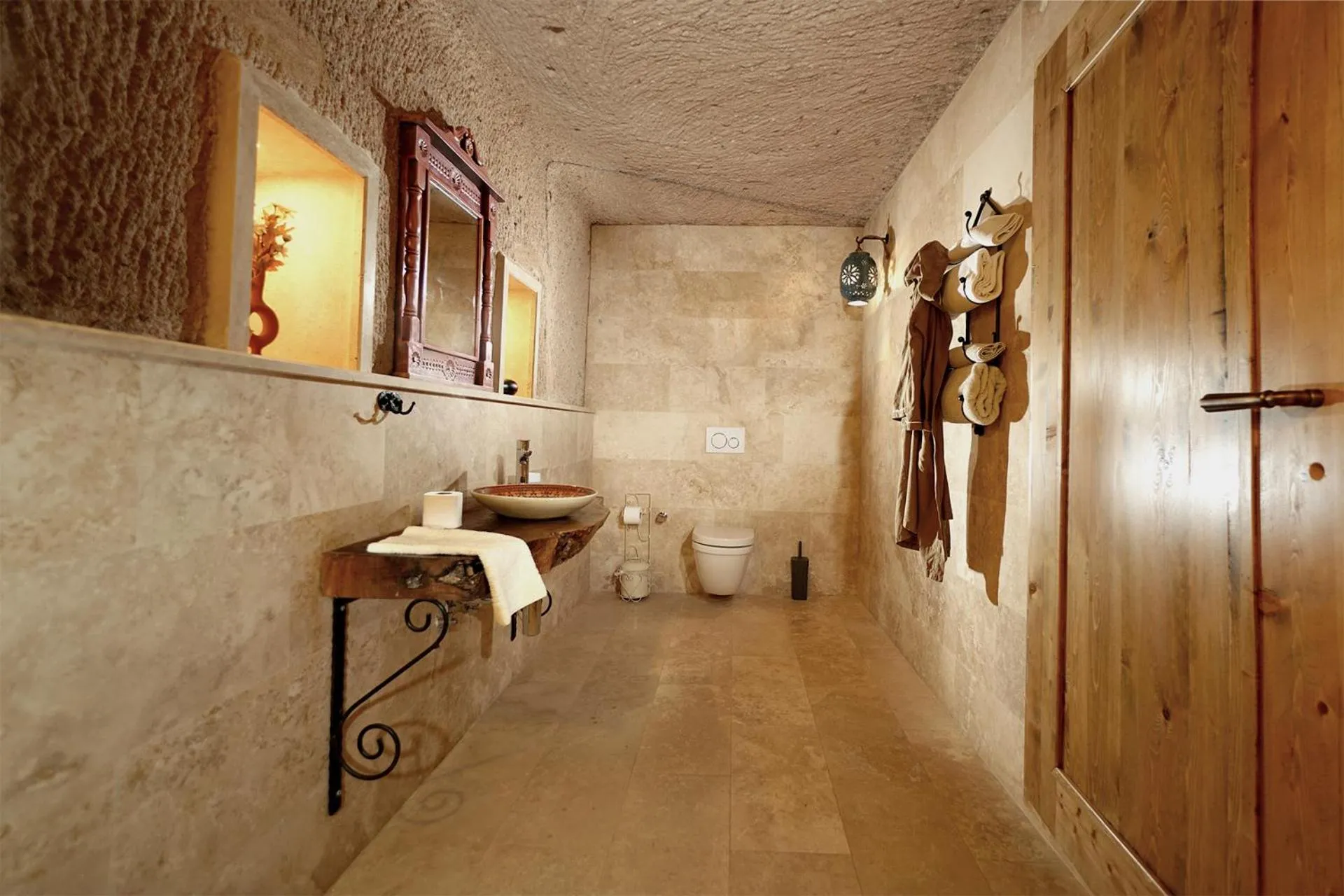 Toilet in Pigeon Hotel Cappadocia