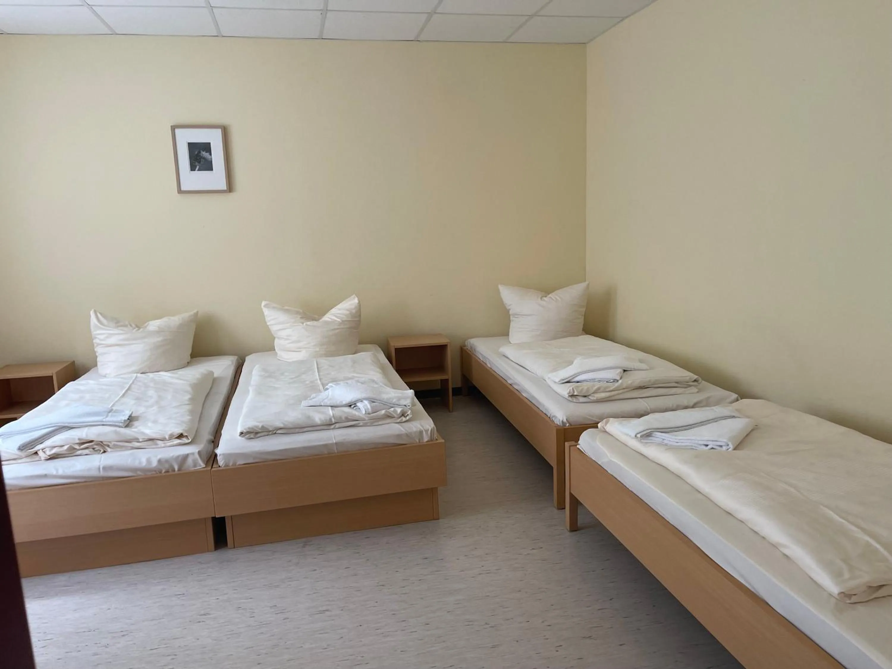 Bedroom, Bed in Hotel Zum Bären