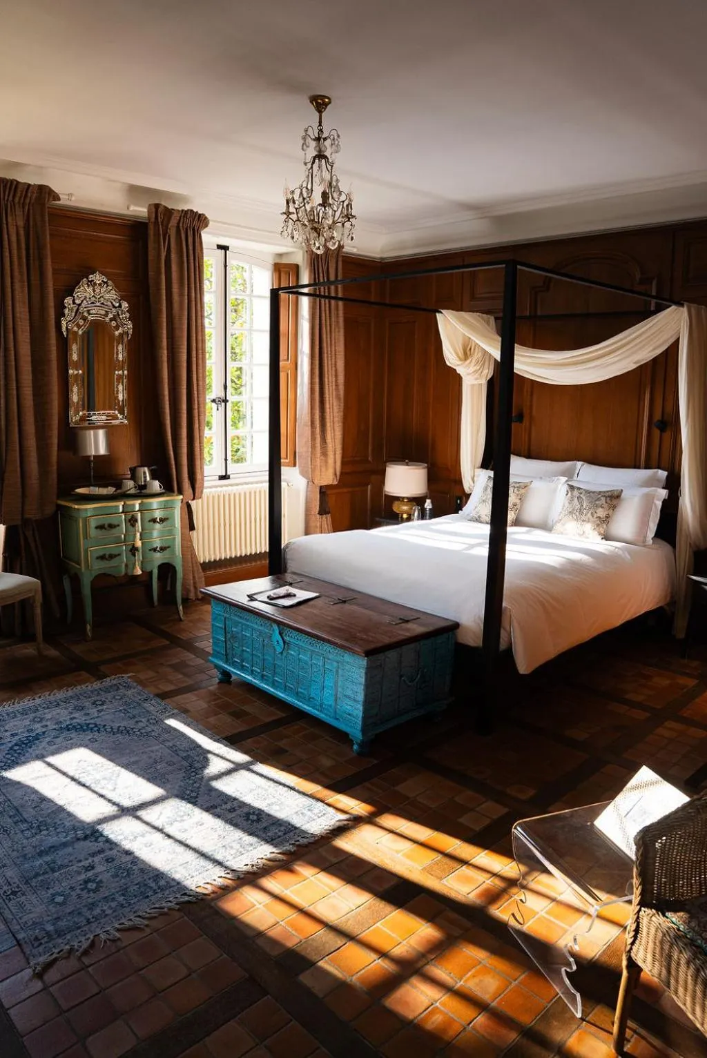 View (from property/room), Bed in La Meffrais 1741 - Manoir Élégant - B&B - Parking - 3 min de Dinan