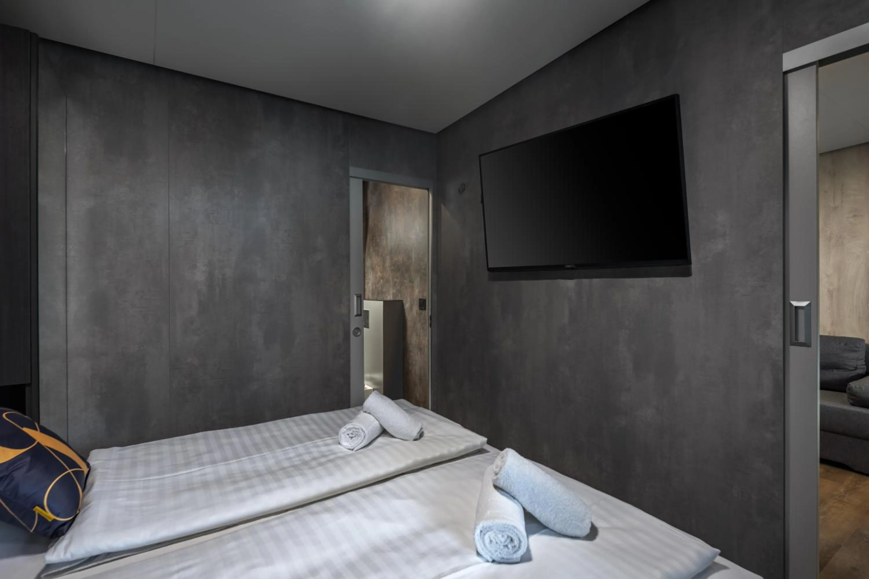 Bathroom, Bed in Adrialux Camping Mobile Homes