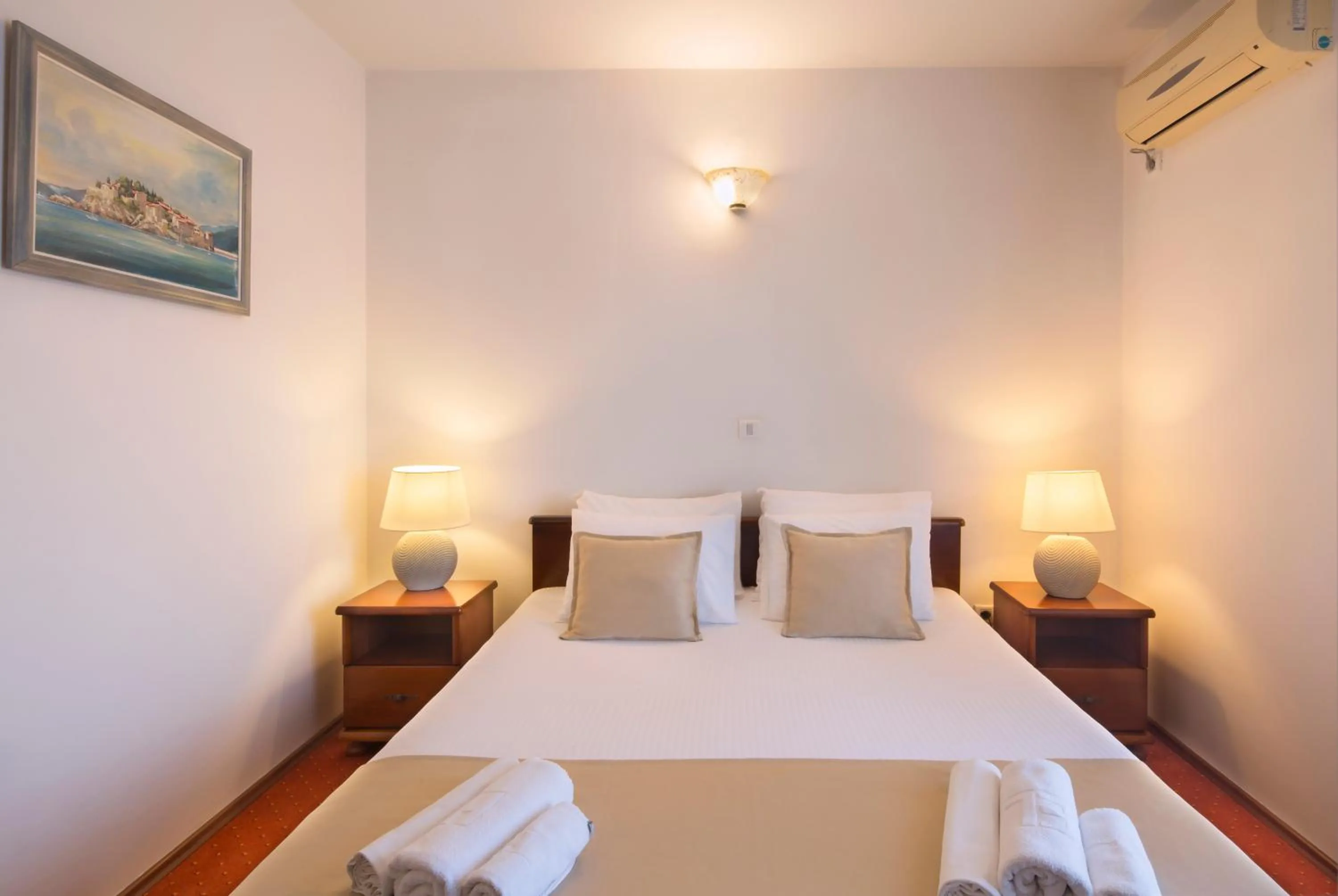 Bed in Villa Ljubanovic