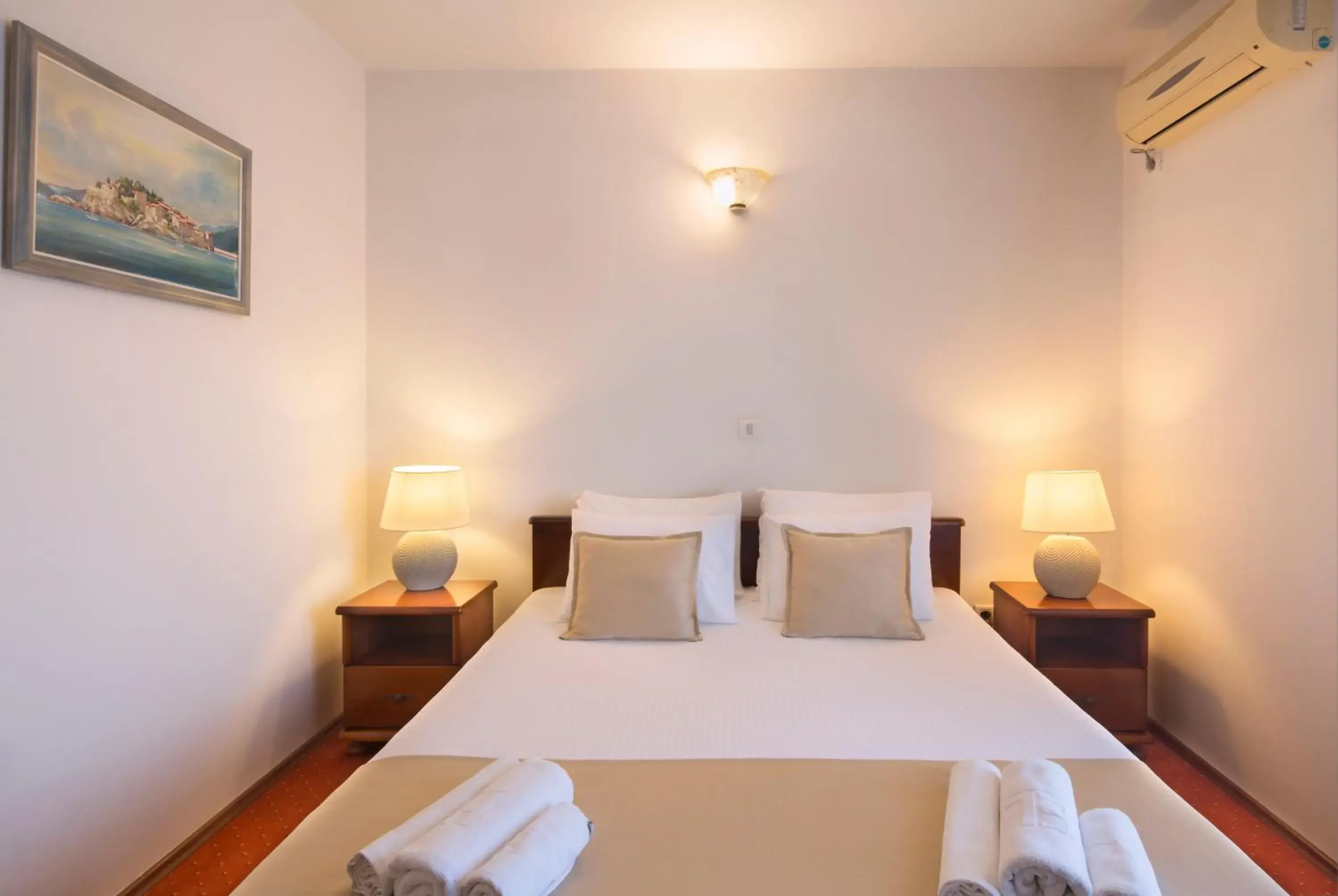 Double Room with Balcony in Villa Ljubanovic Double Room with Balcony in Villa Ljubanovic