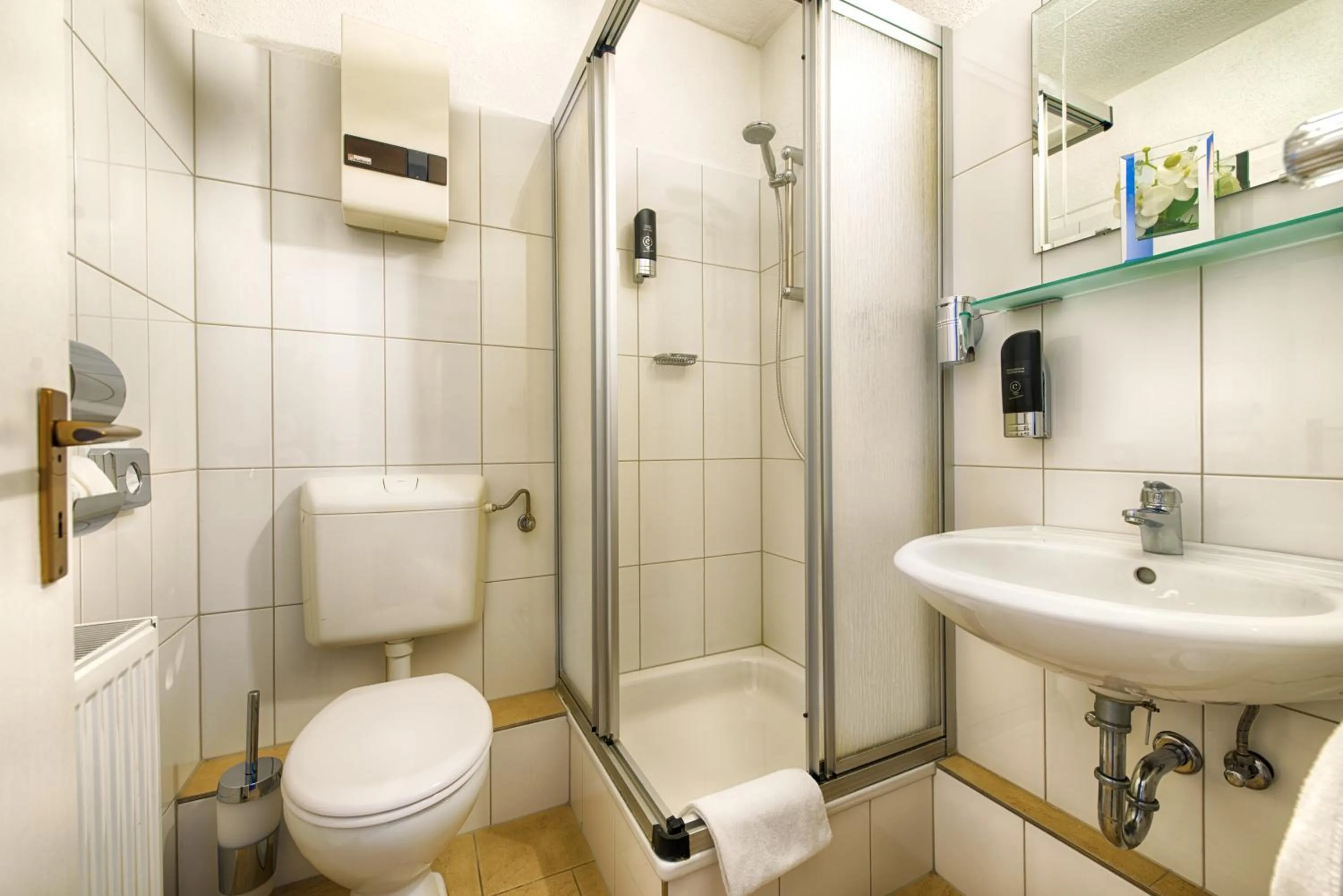 Bathroom in Hotel Senator