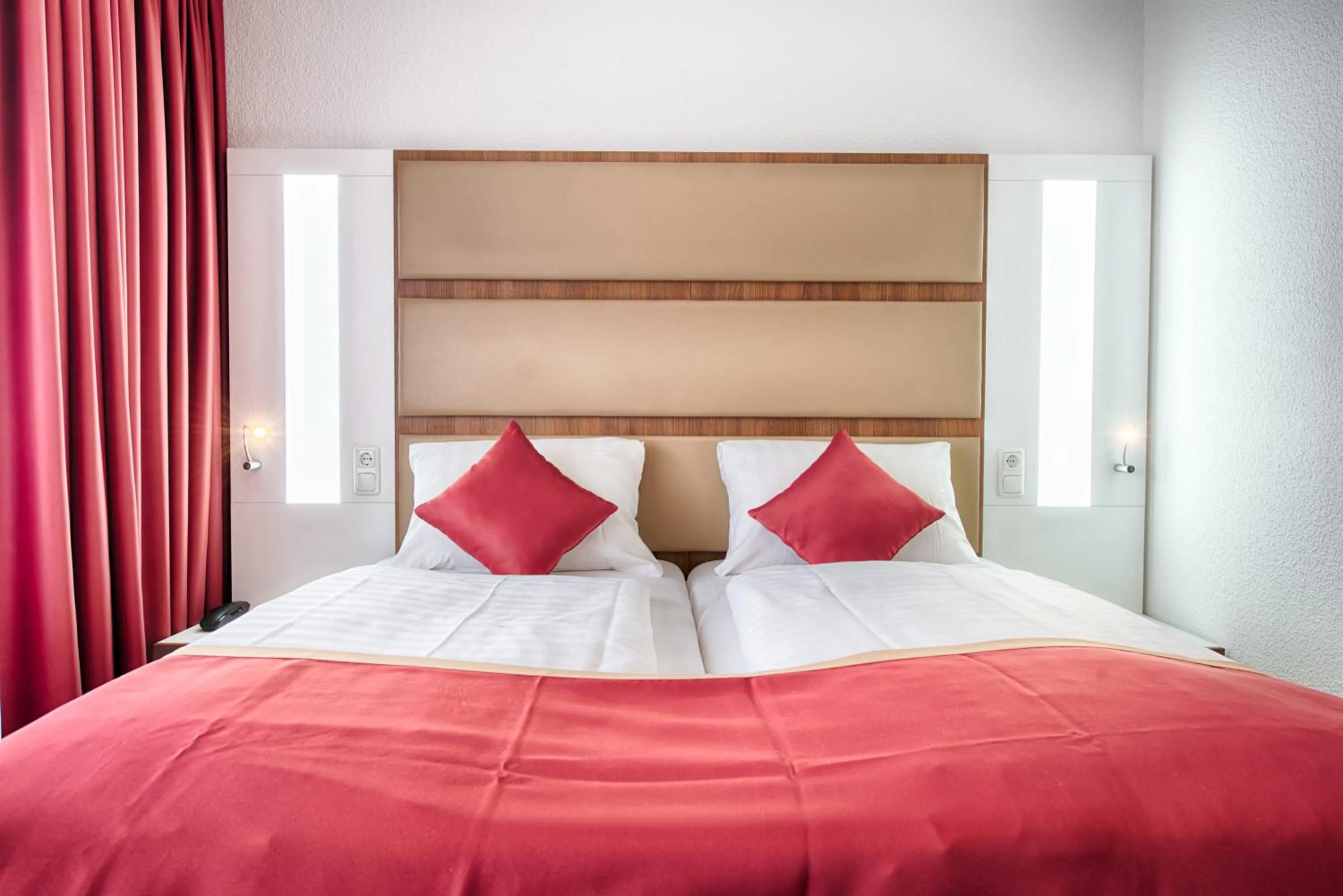 Bed in Hotel Senator