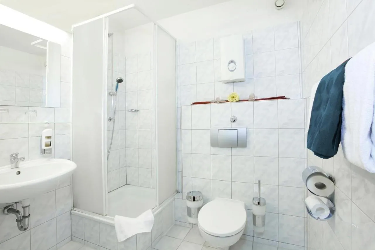 Bathroom in Hotel Senator