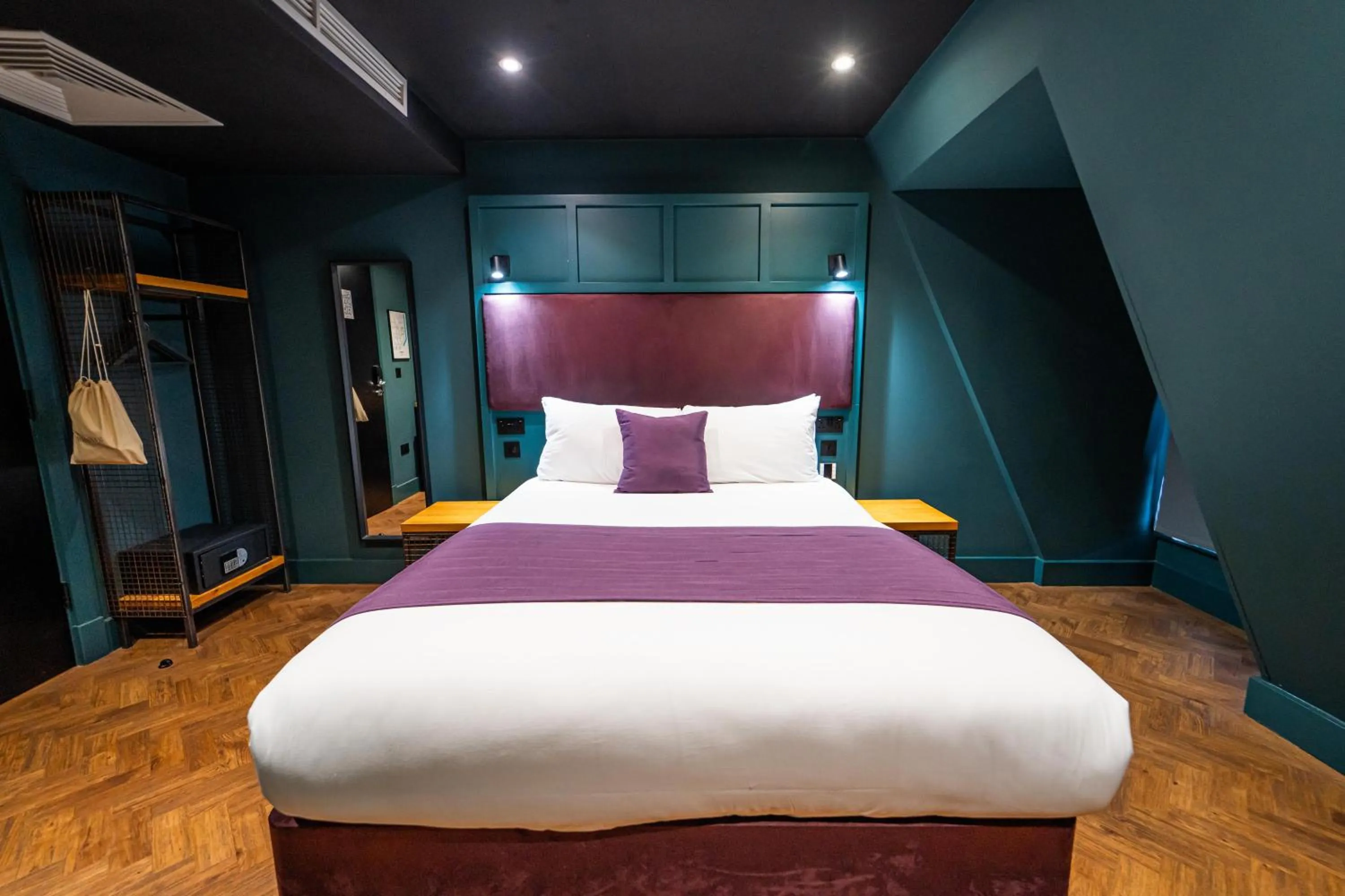 Bed in Duke Street Boutique Hotel