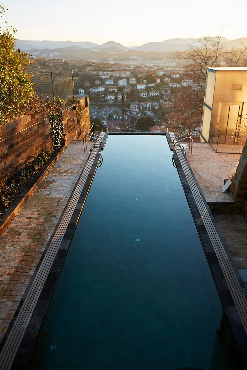 Swimming pool in Boutique Hotel Mendi Argia
