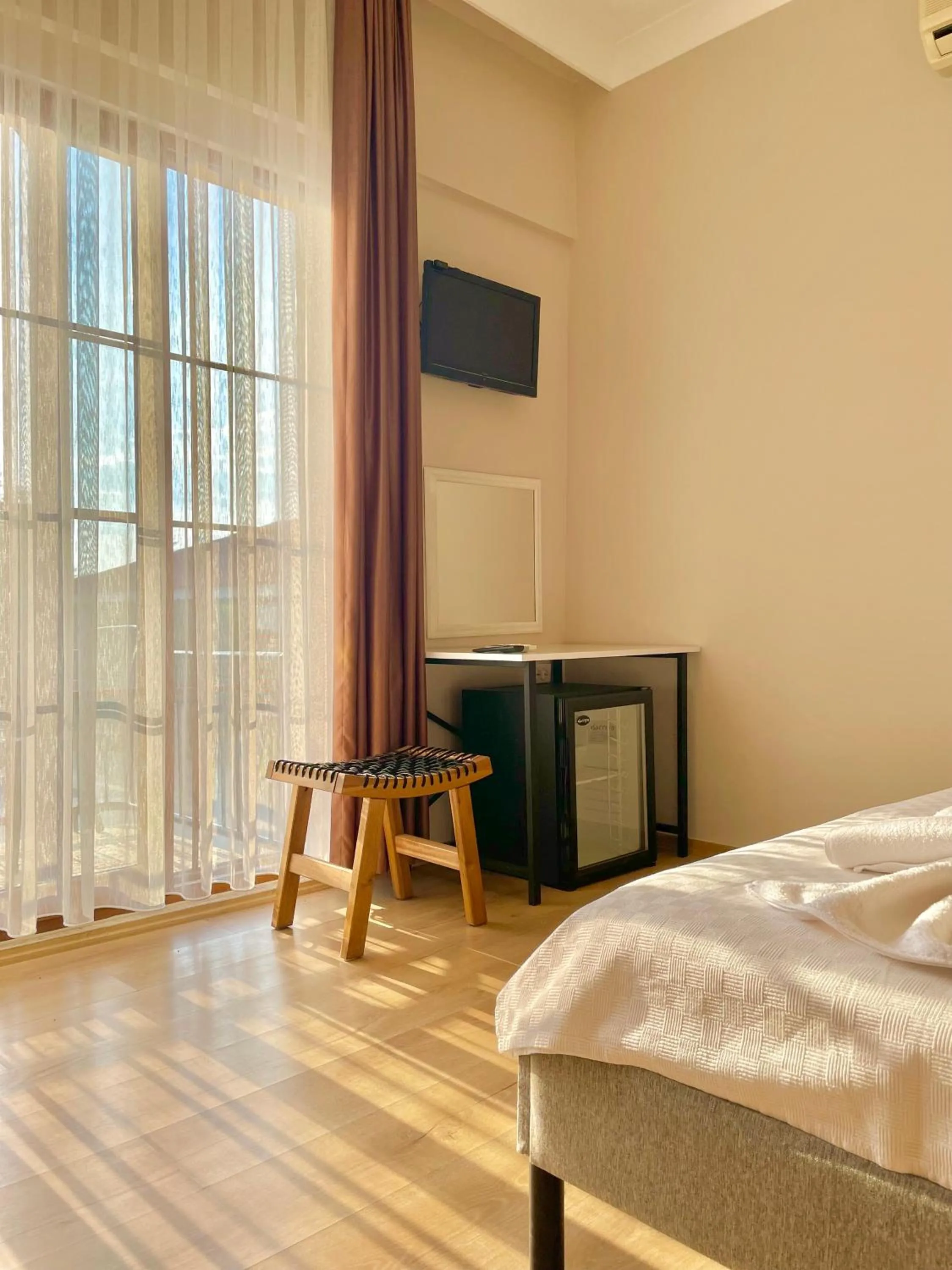 Decorative detail, Bed in Cennet Hotel