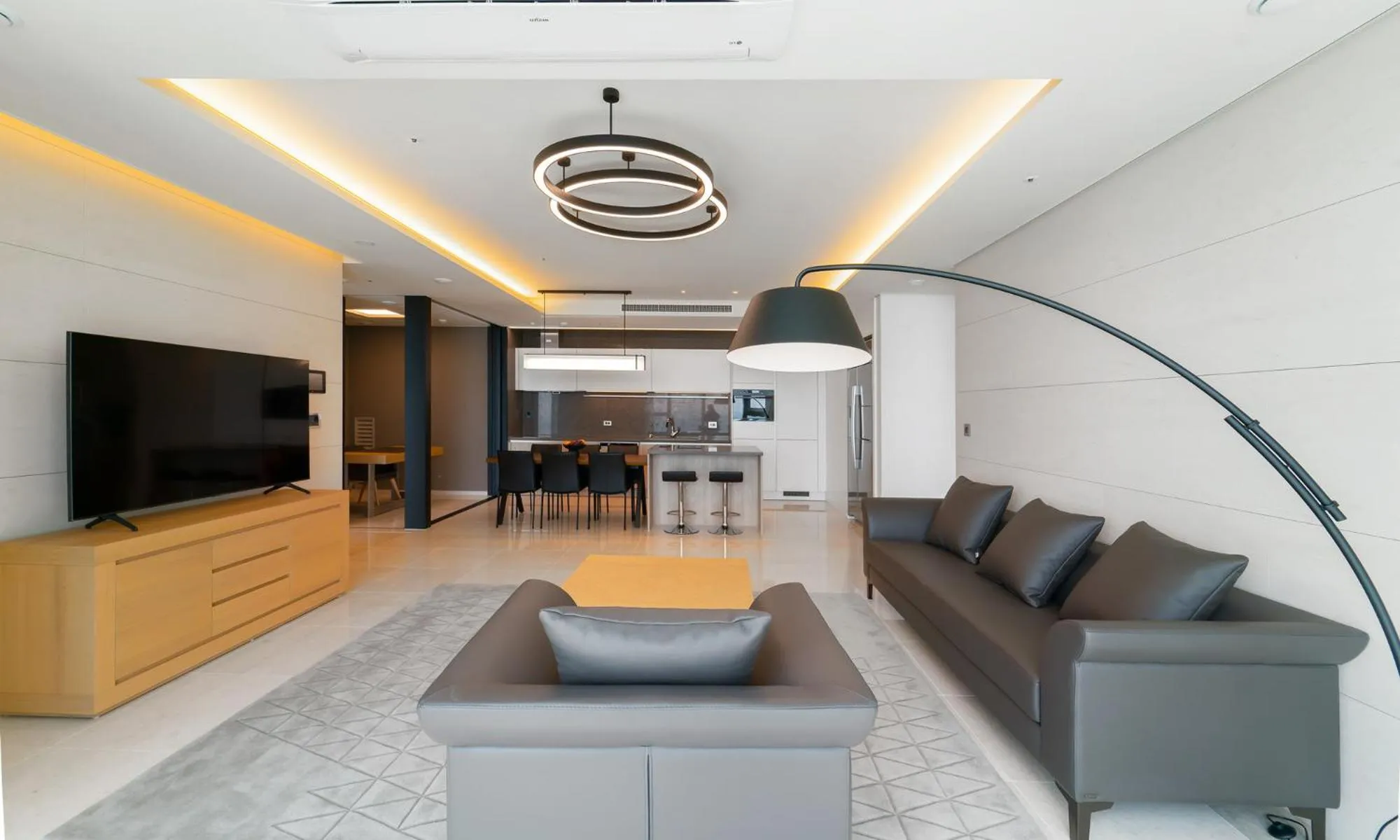 TV and multimedia in Grand Lct Residence