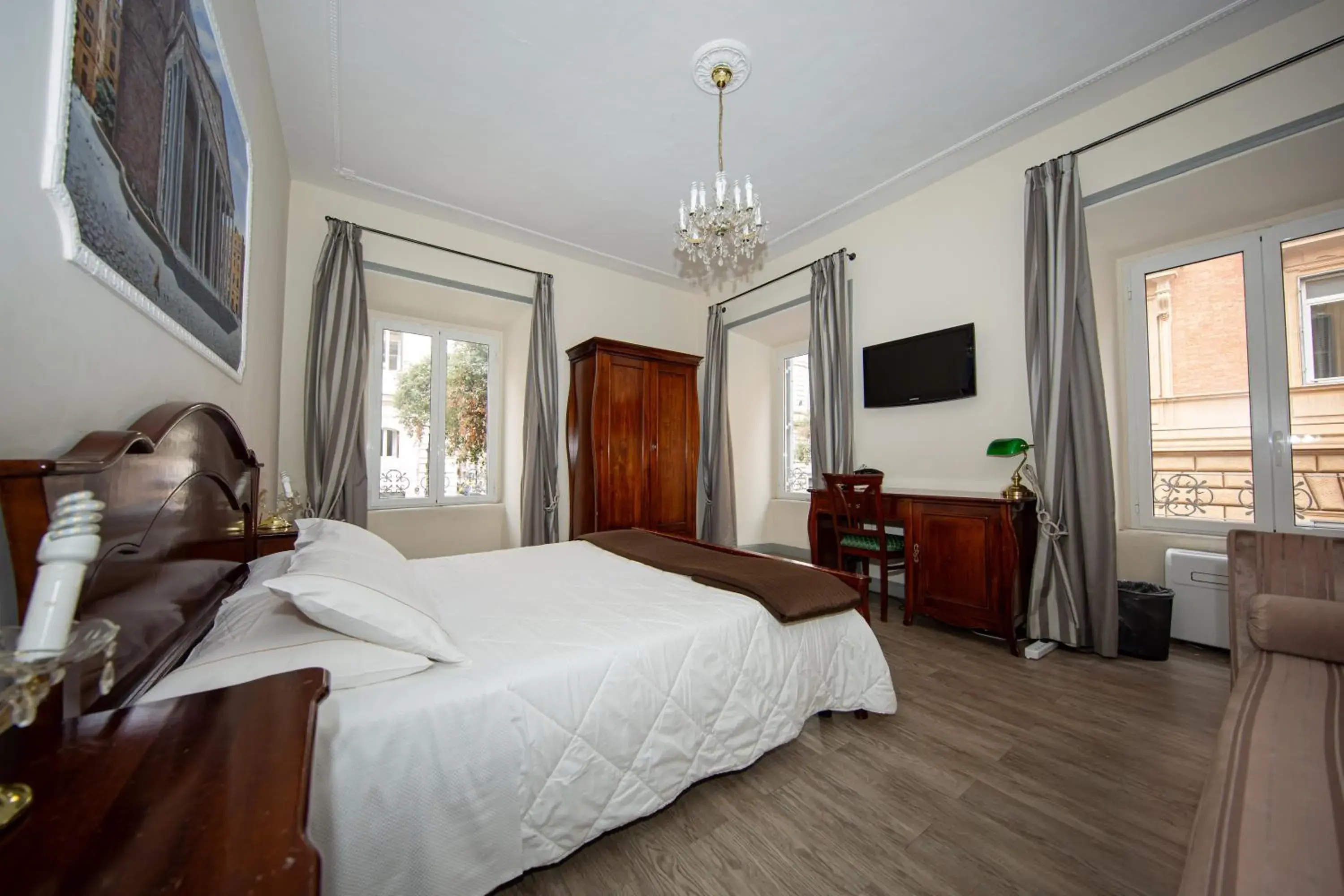Superior Double Room in Sleep In Rome Ludovisi Superior Double Room in Sleep In Rome Ludovisi