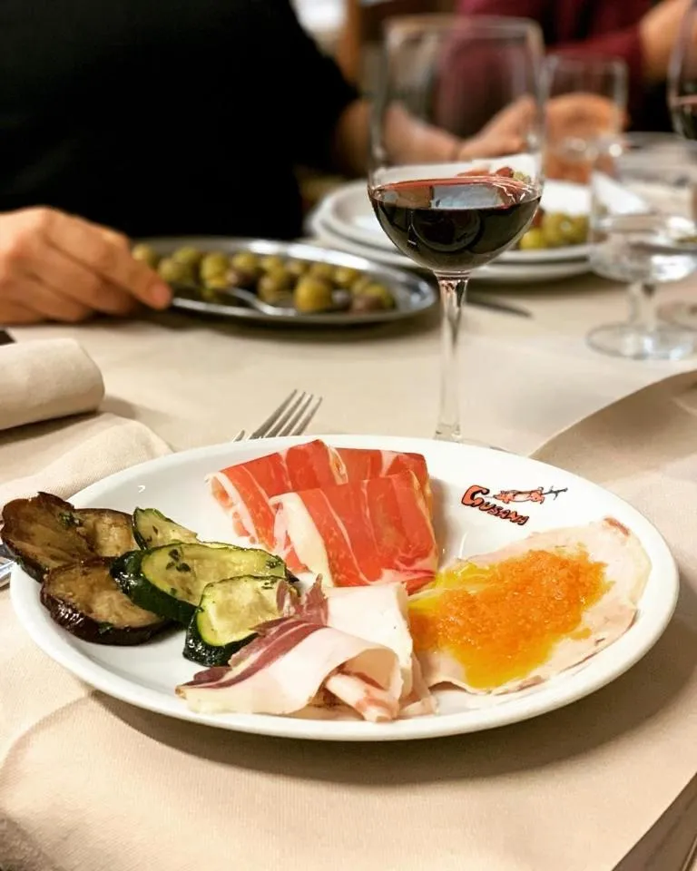 Restaurant/places to eat in Hotel Ristorante Gusana