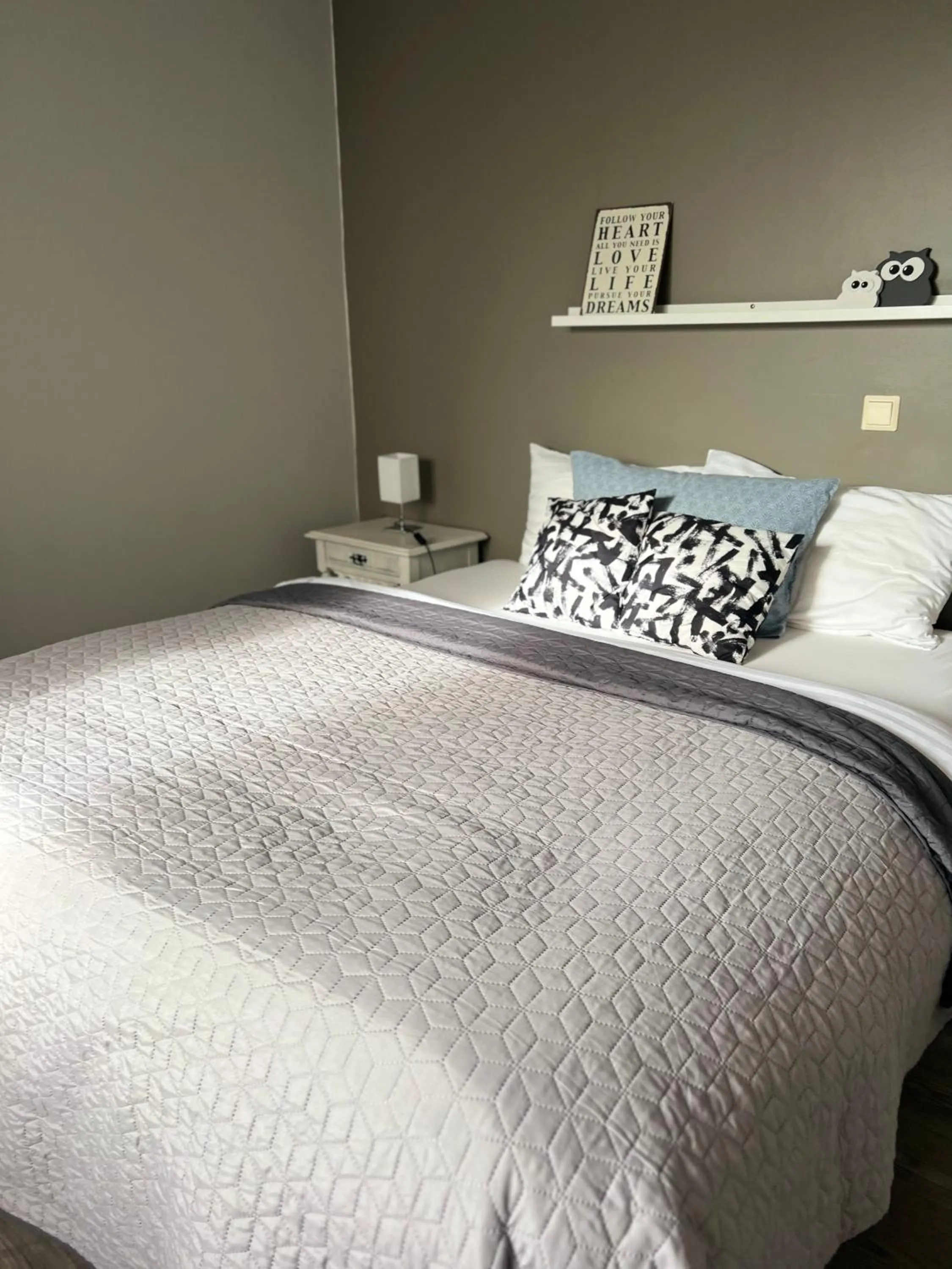 Bed in Varmi Guesthouse Apartments & rooms