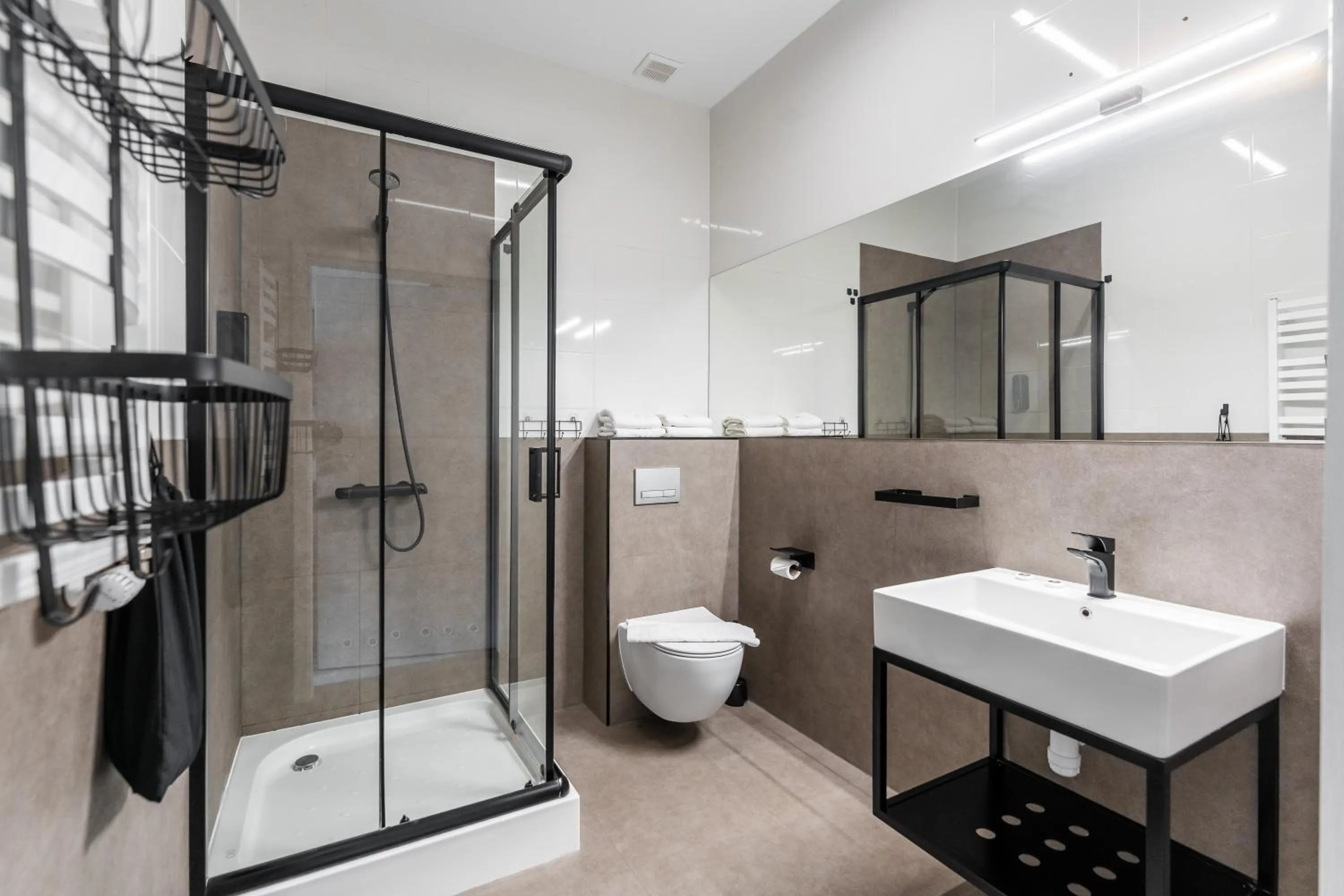 Shower in IND.U Apartamenty
