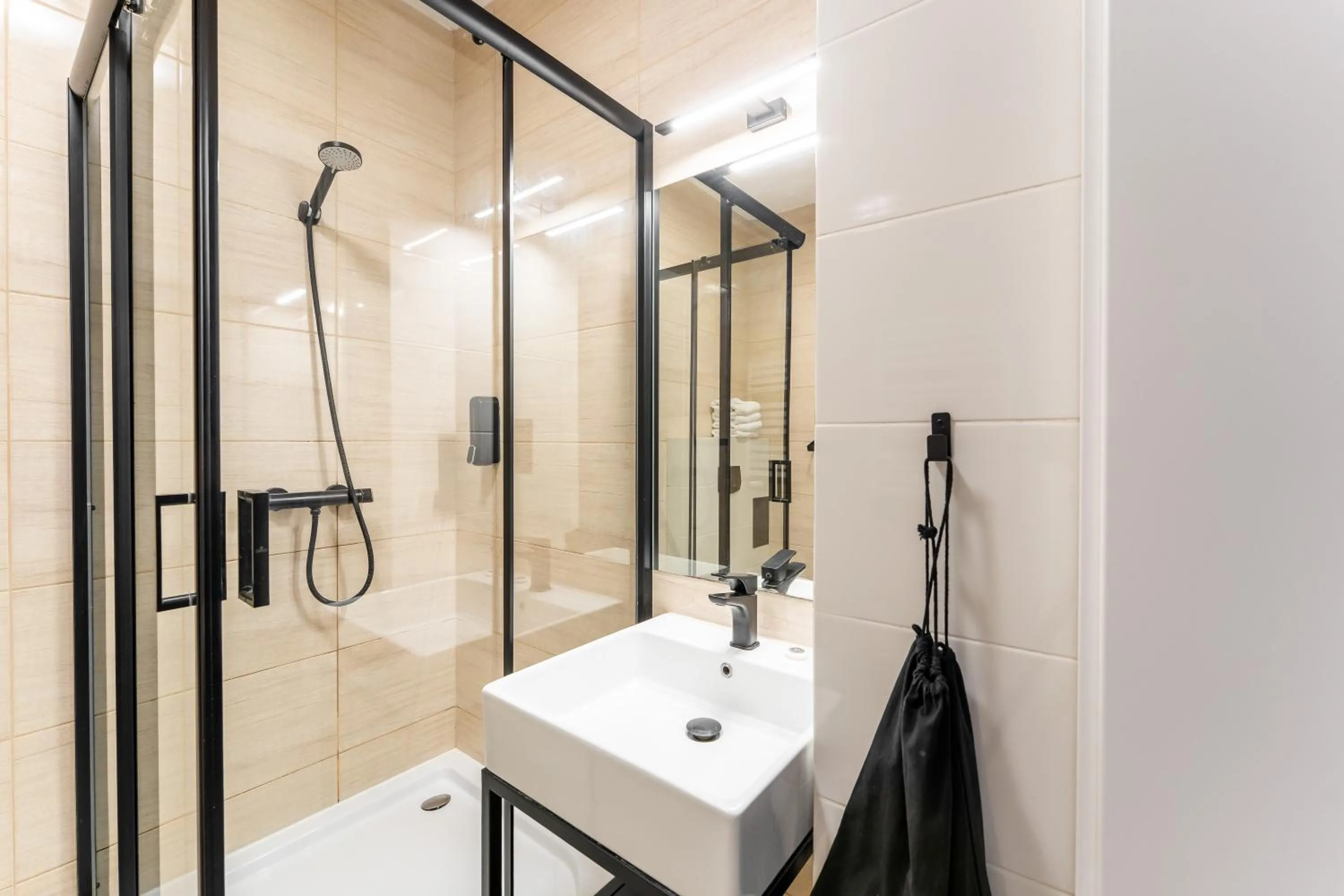 Shower in IND.U Apartamenty