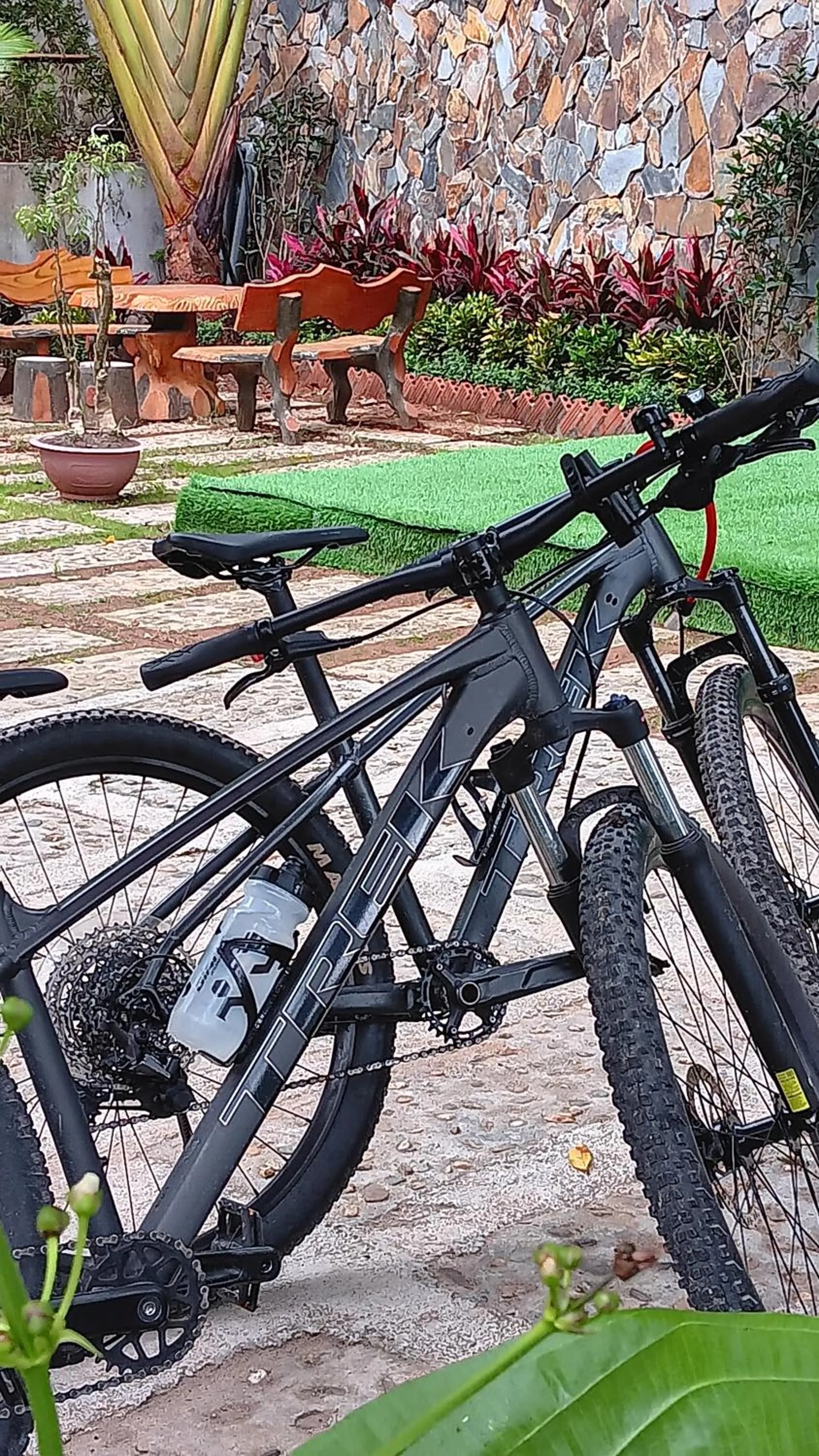 Day in Tran Chau Garden Home