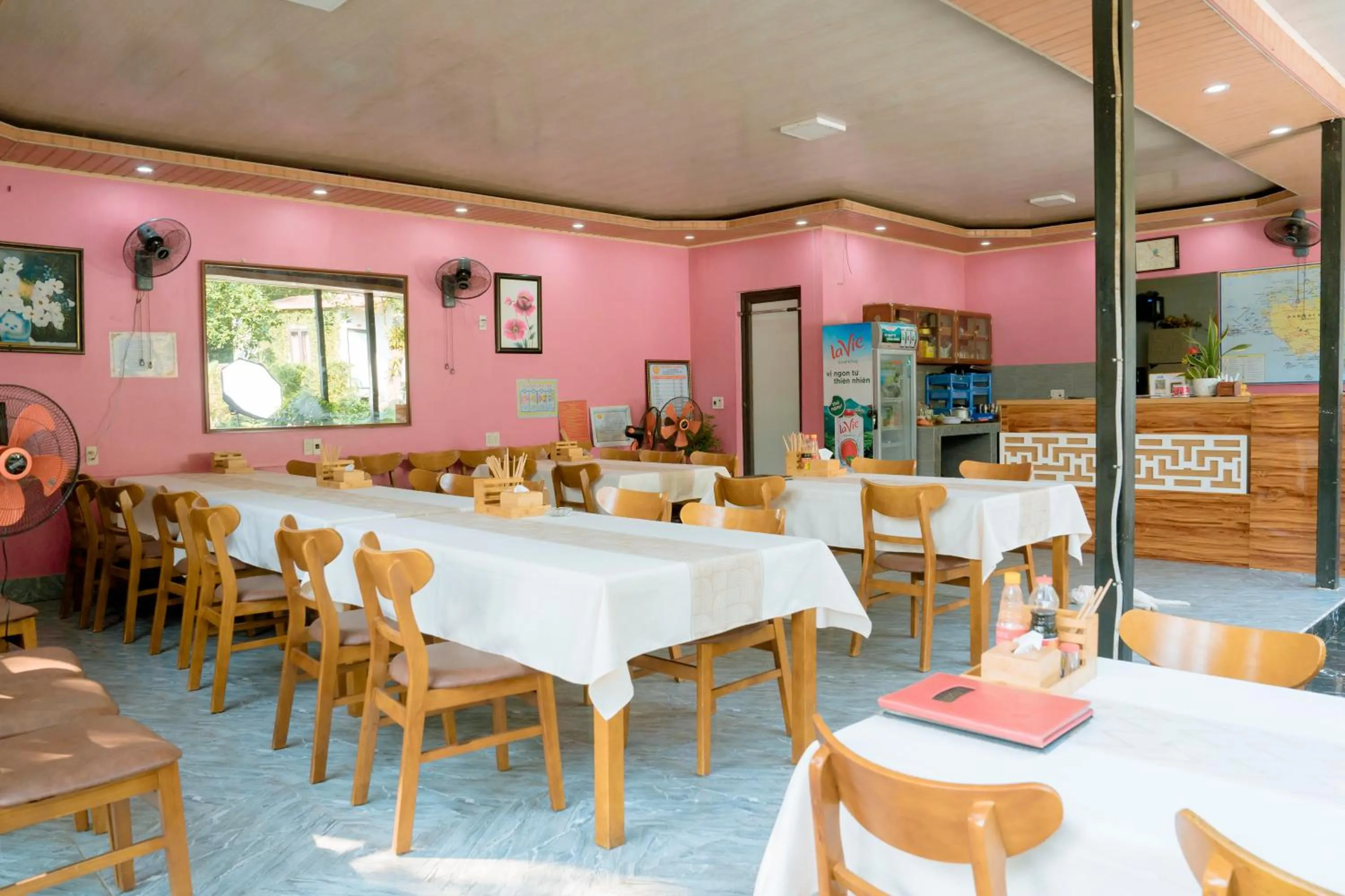 Restaurant/places to eat in Tran Chau Garden Home