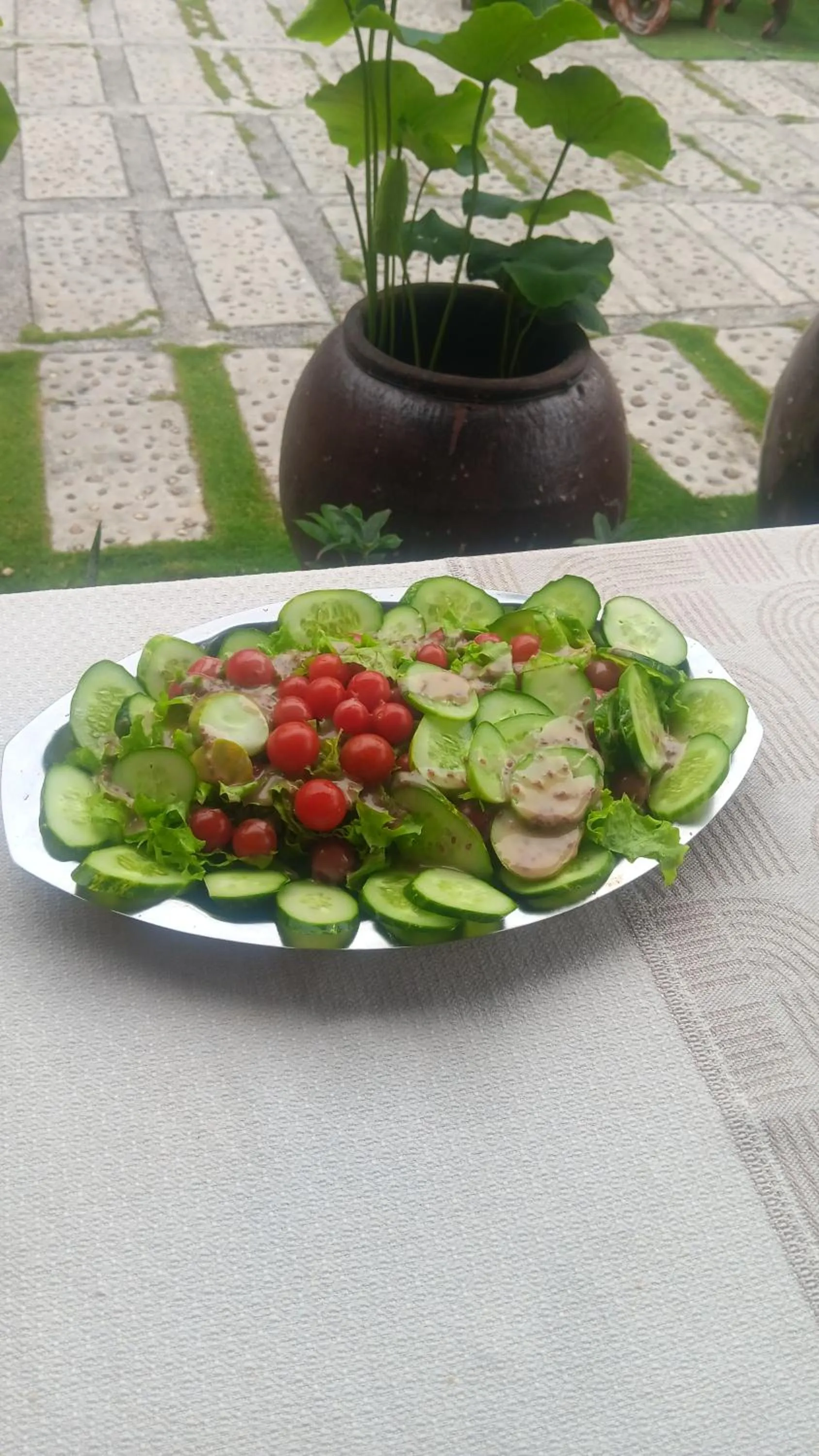 Food and drinks in Tran Chau Garden Home