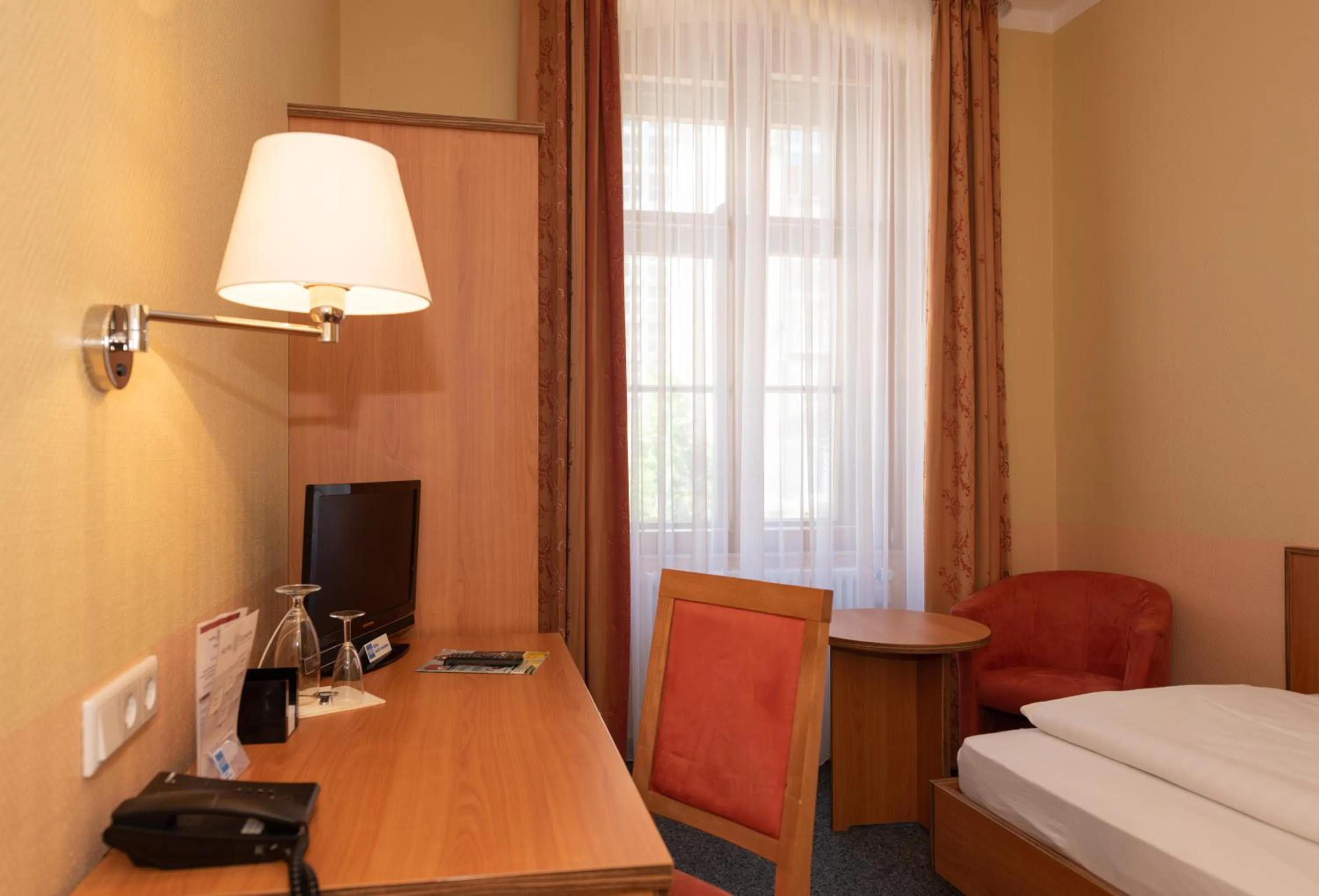 Photo of the whole room, Bed in Hotel Europa