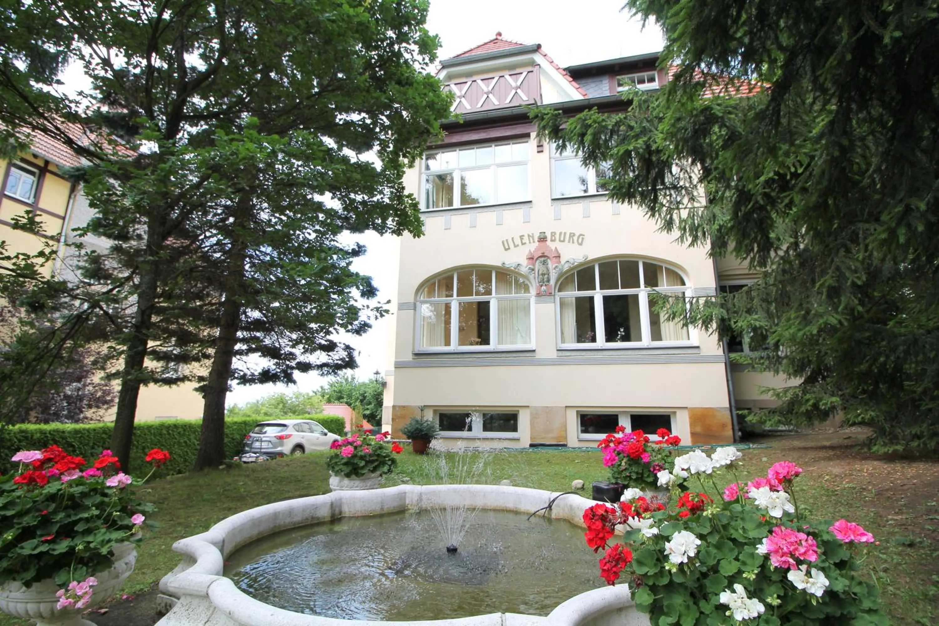 Property building in Hotel-Appartement-Villa Ulenburg