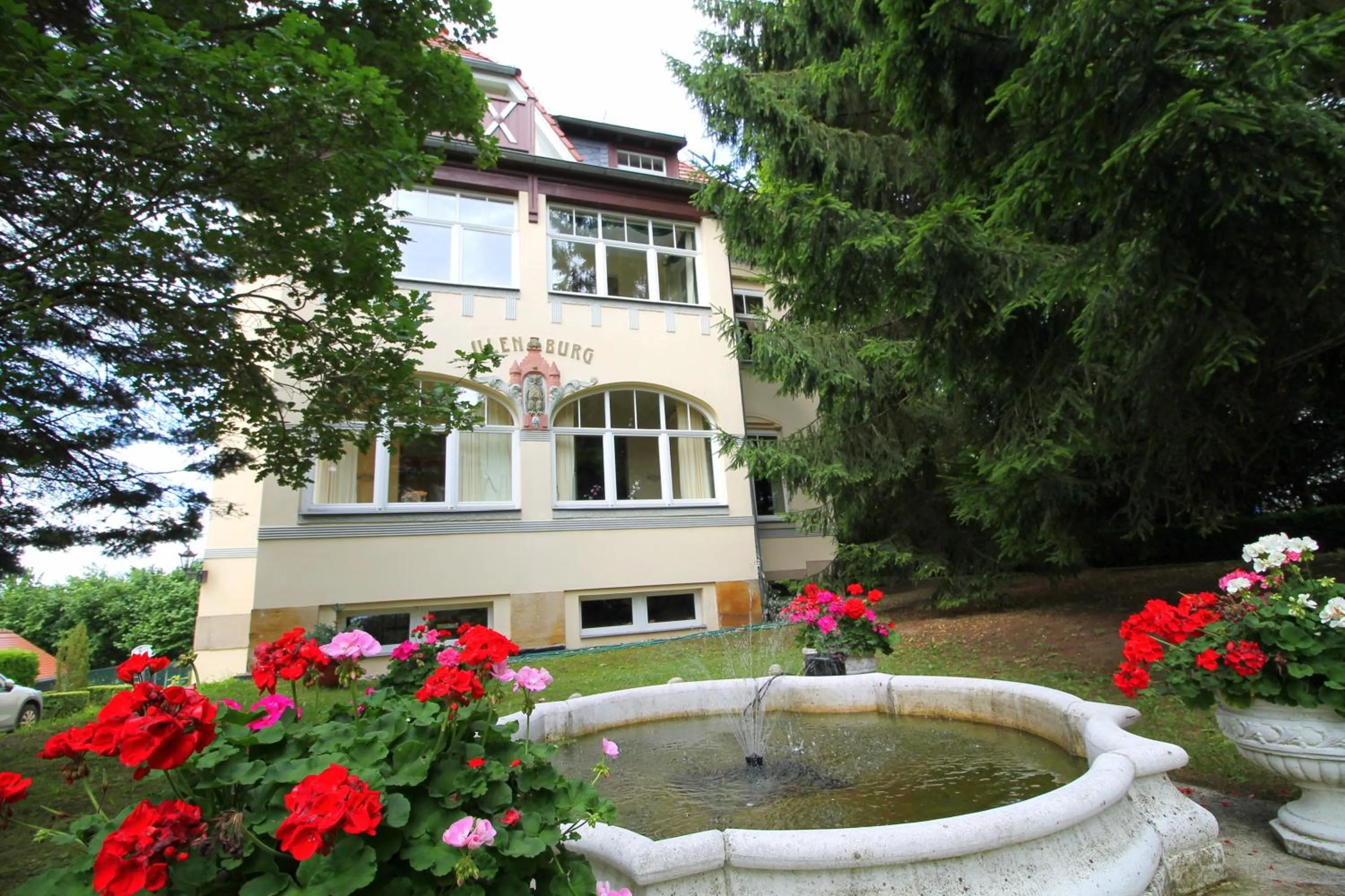 Property building in Hotel-Appartement-Villa Ulenburg