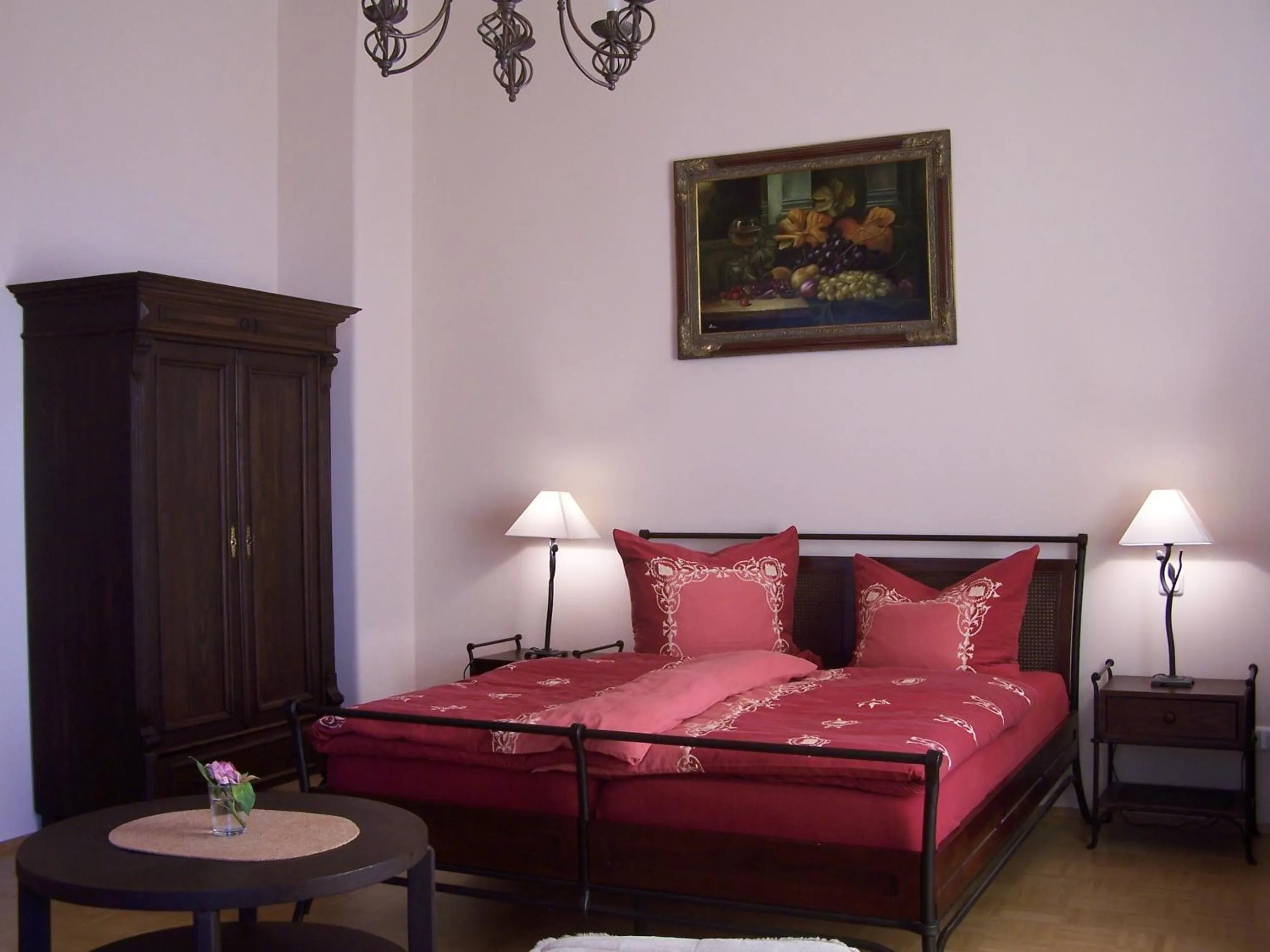 Photo of the whole room, Bed in Hotel-Appartement-Villa Ulenburg