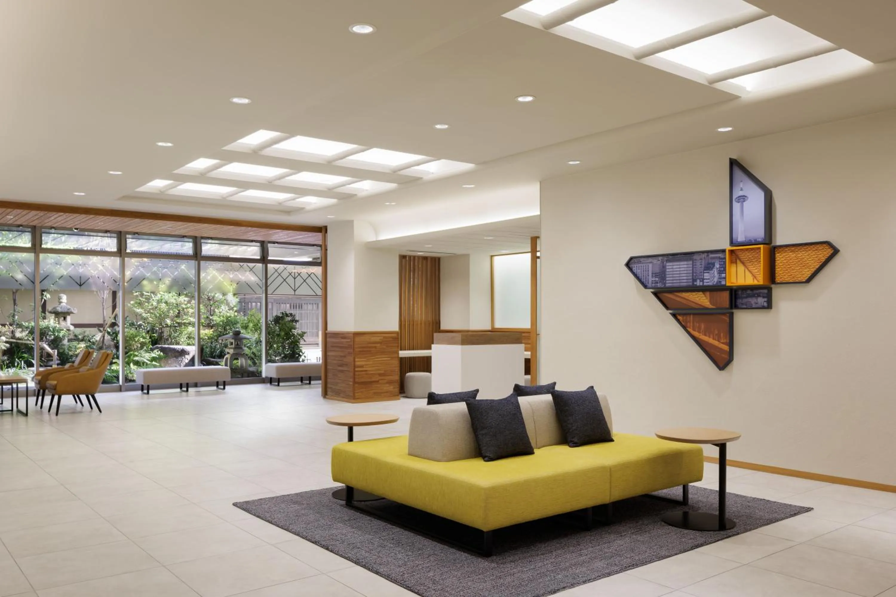Lobby or reception in Four Points Flex by Sheraton Kyoto Oike