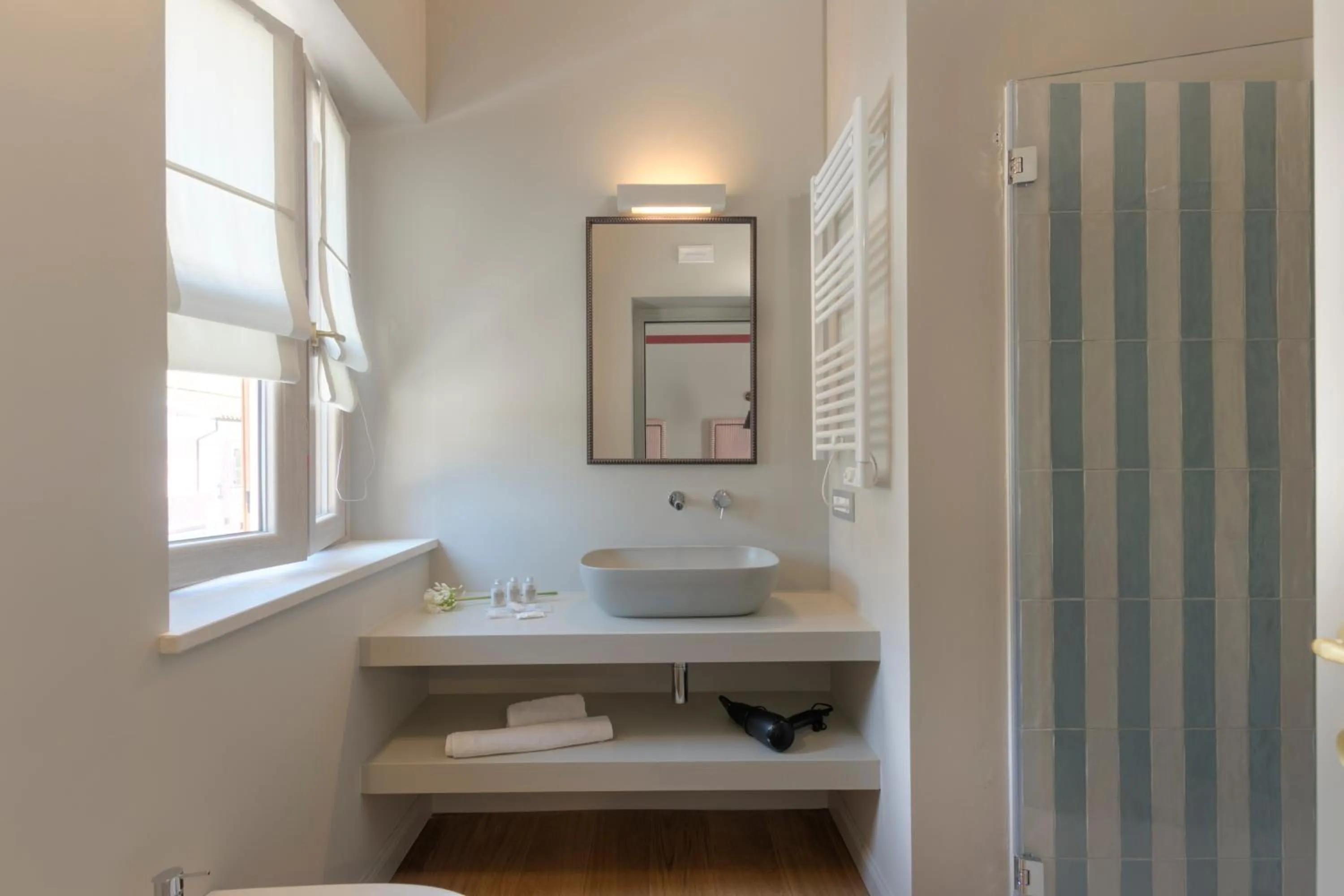 Bathroom in Diecidodici BoutiqueRooms