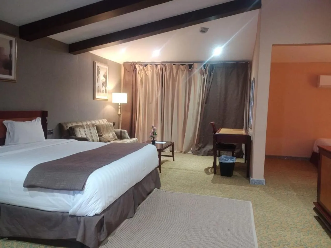 Bed in Desert Inn Resort and Camp