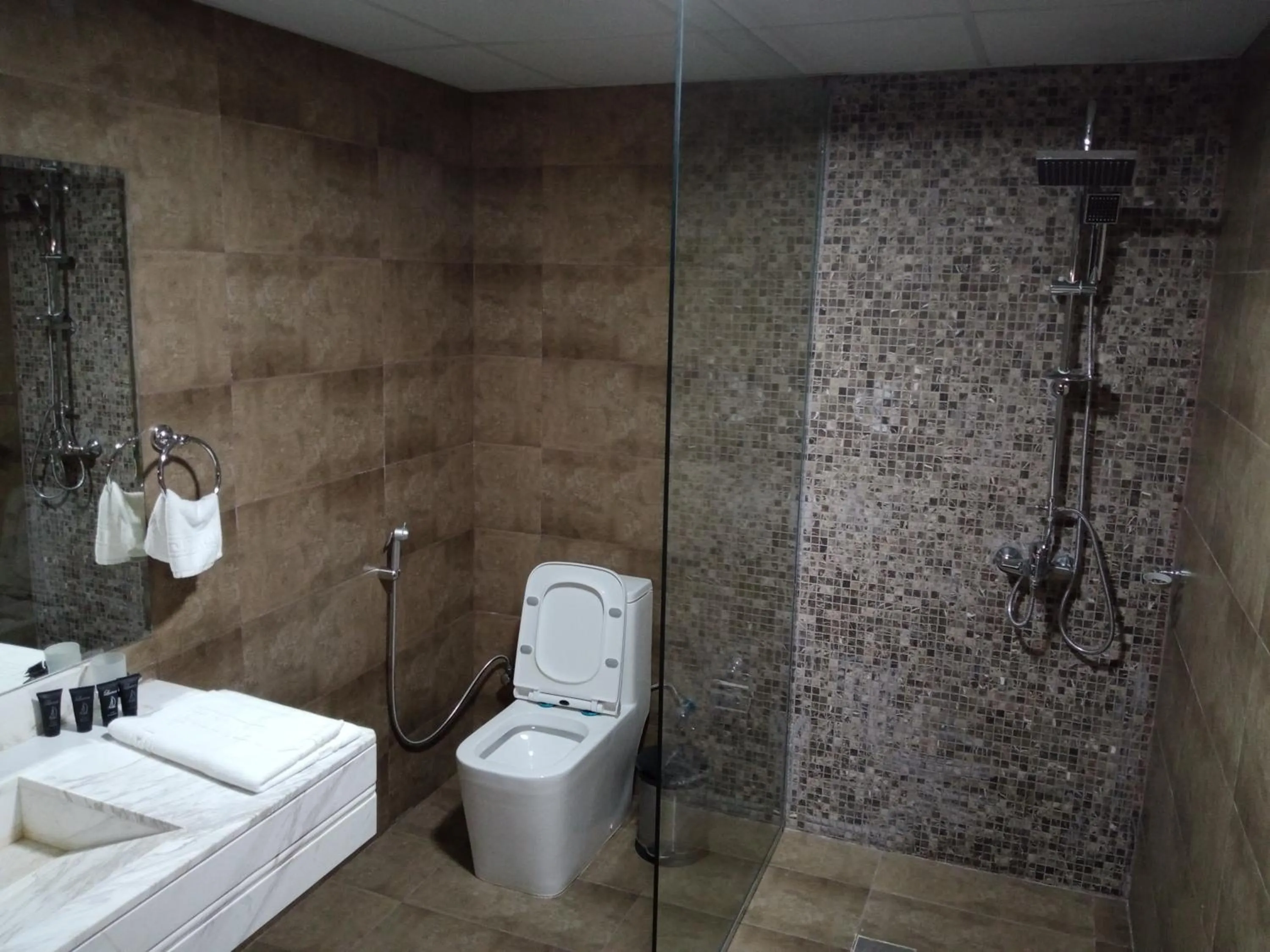 Desert Inn Resort and Camp