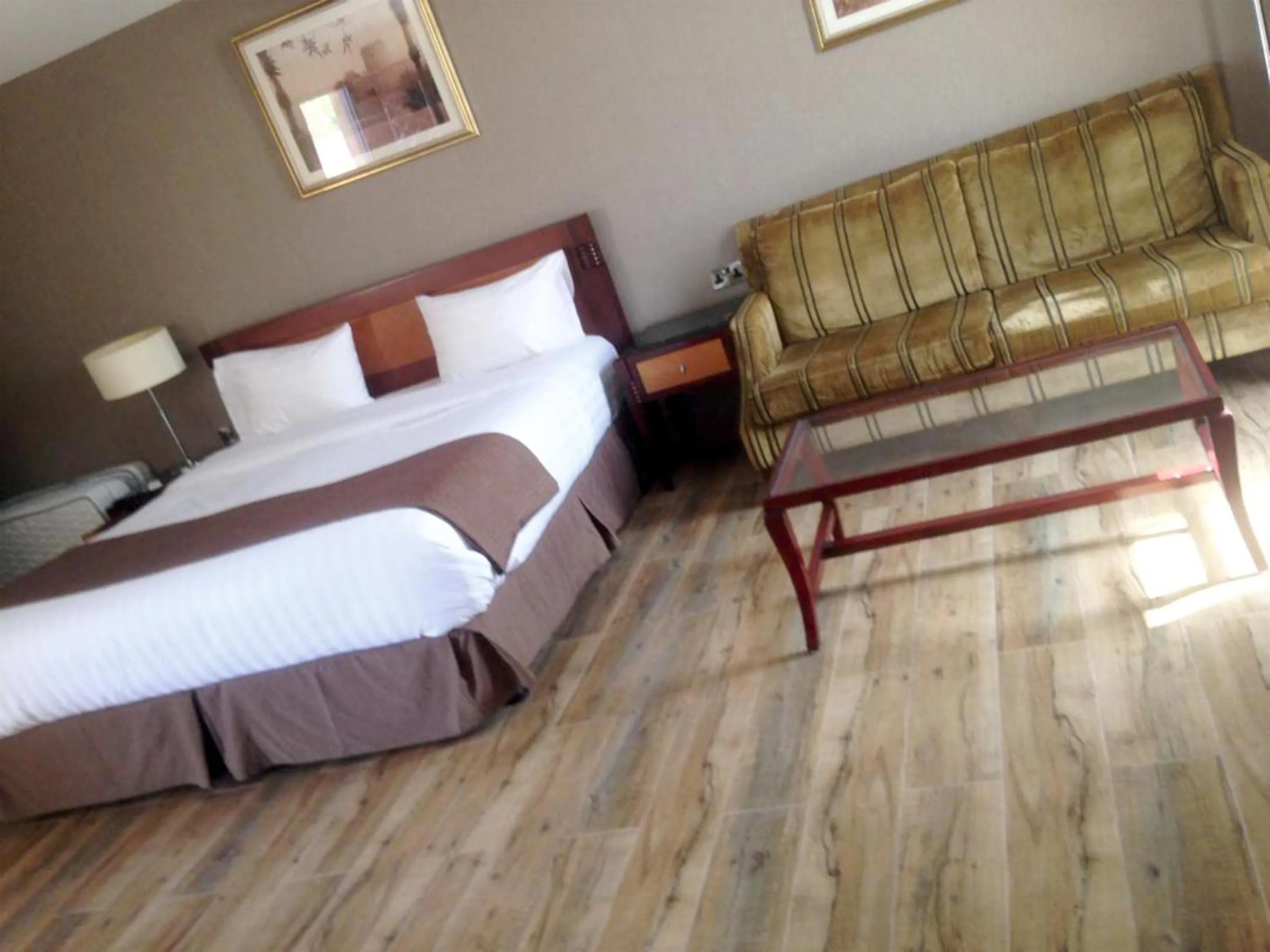 Bed in Desert Inn Resort and Camp