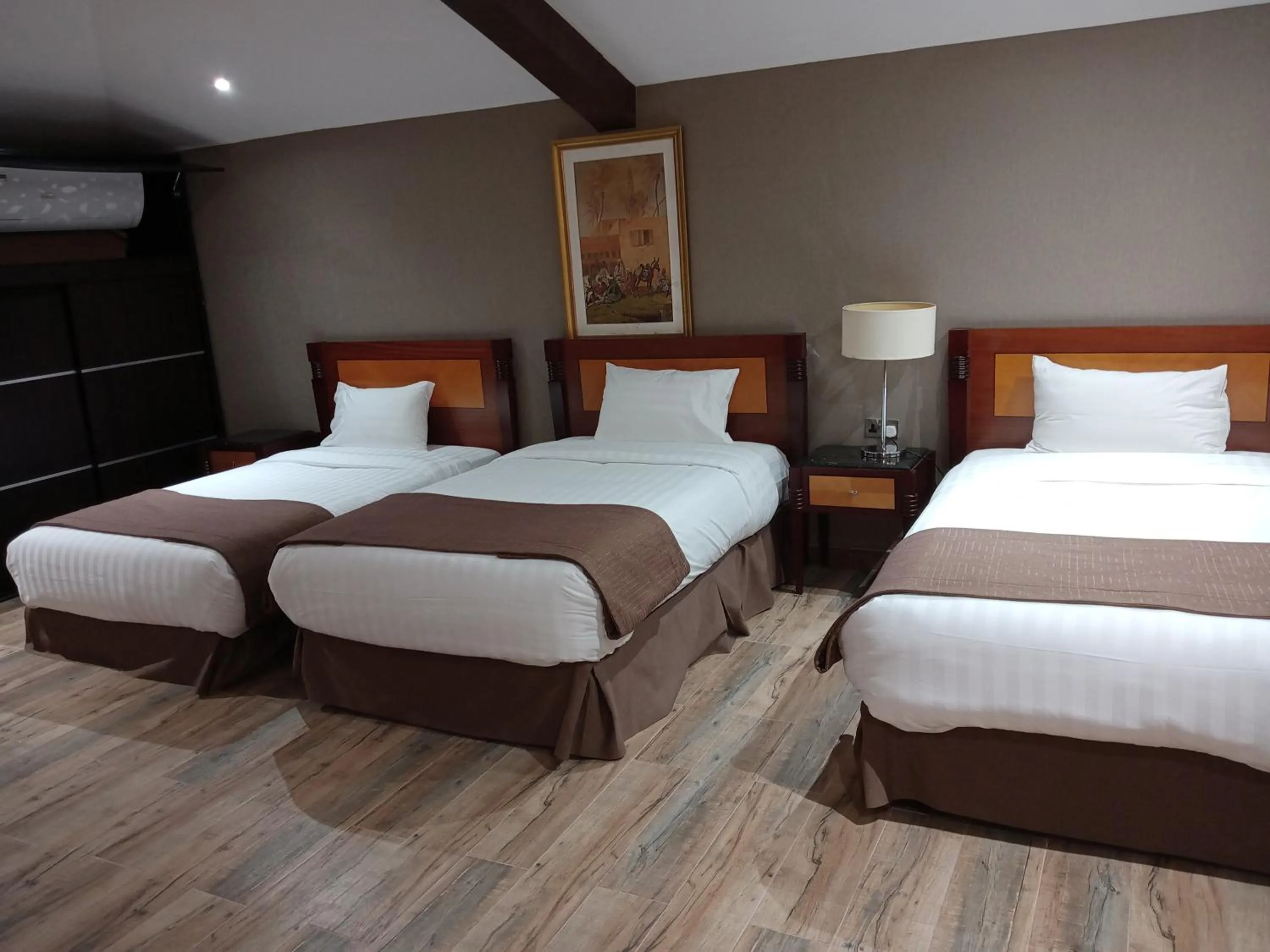 Bed in Desert Inn Resort and Camp