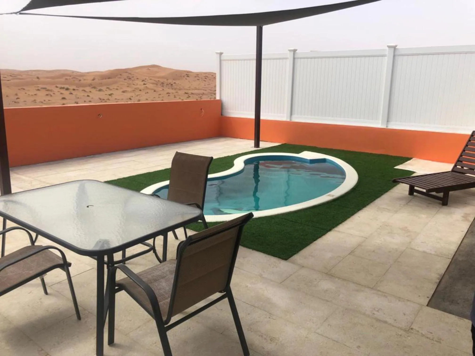 Desert Inn Resort and Camp