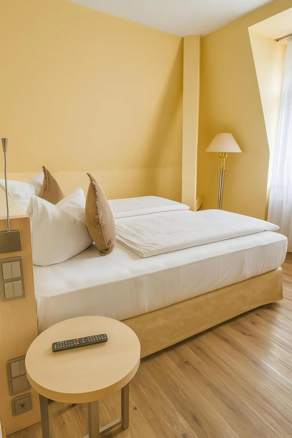 Photo of the whole room, Bed in Hotel Villa Noel am Hauptbahnhof