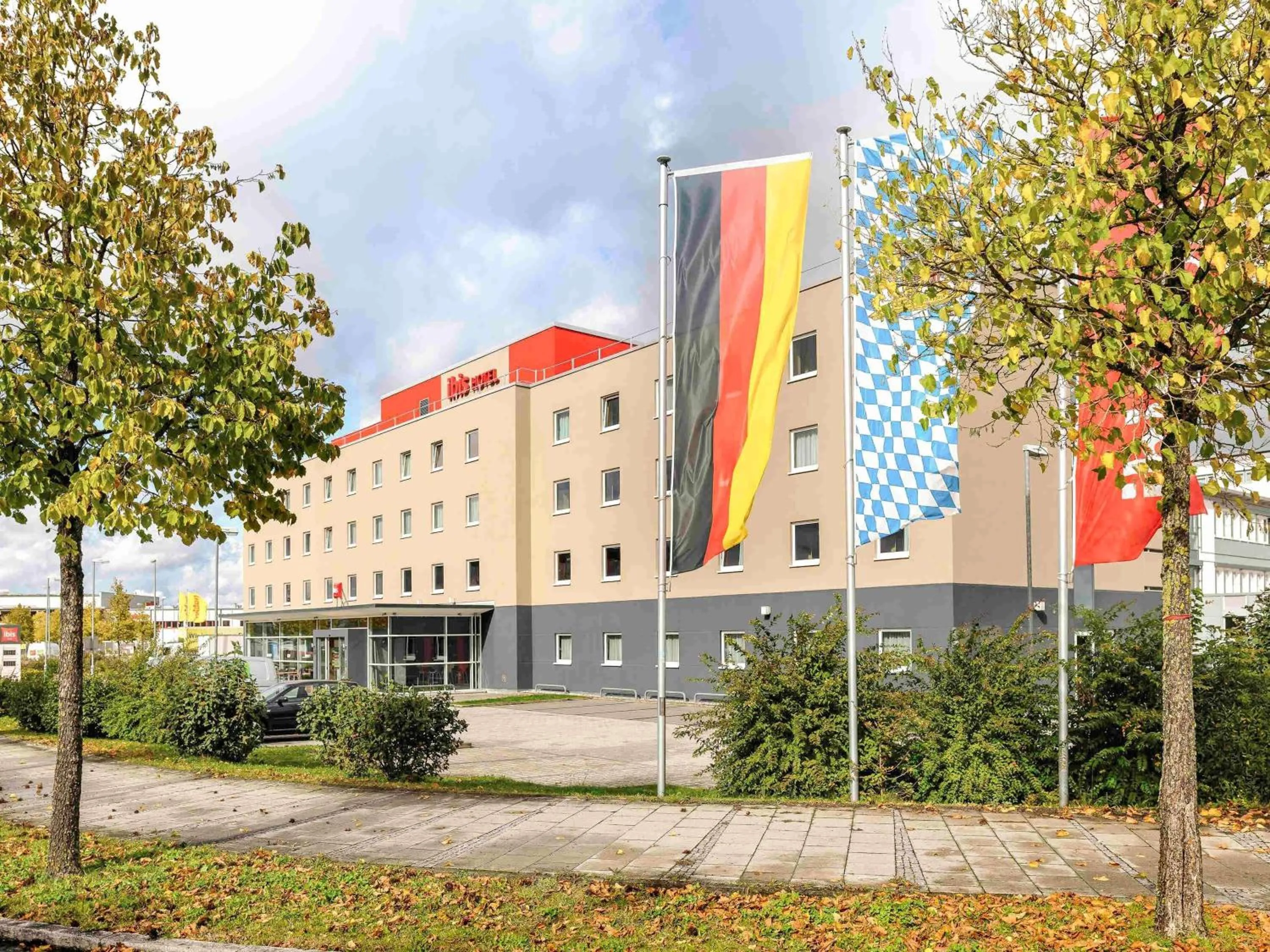 Property building in ibis Hotel München Messe