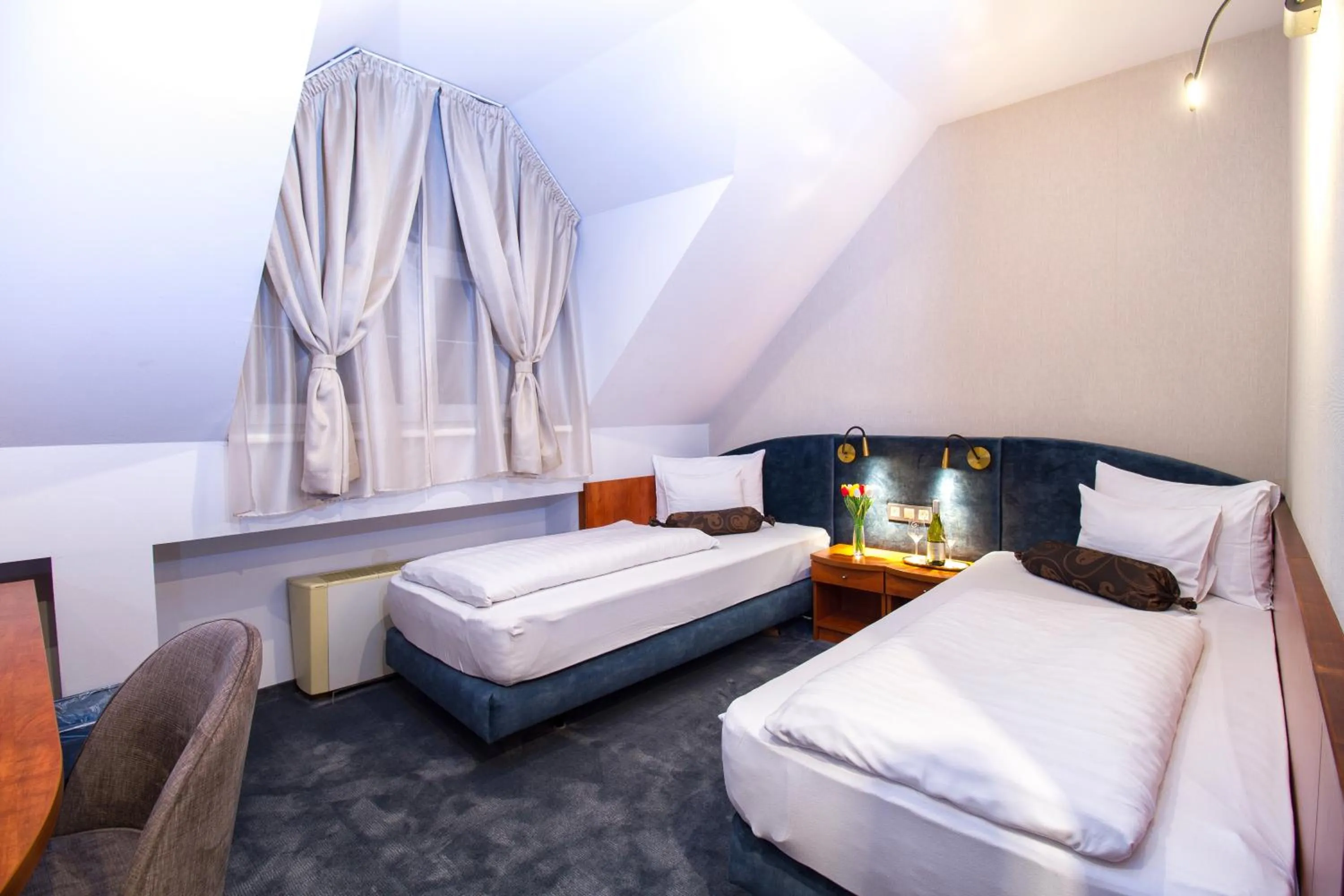 Bedroom, Bed in Hotel Gottwald