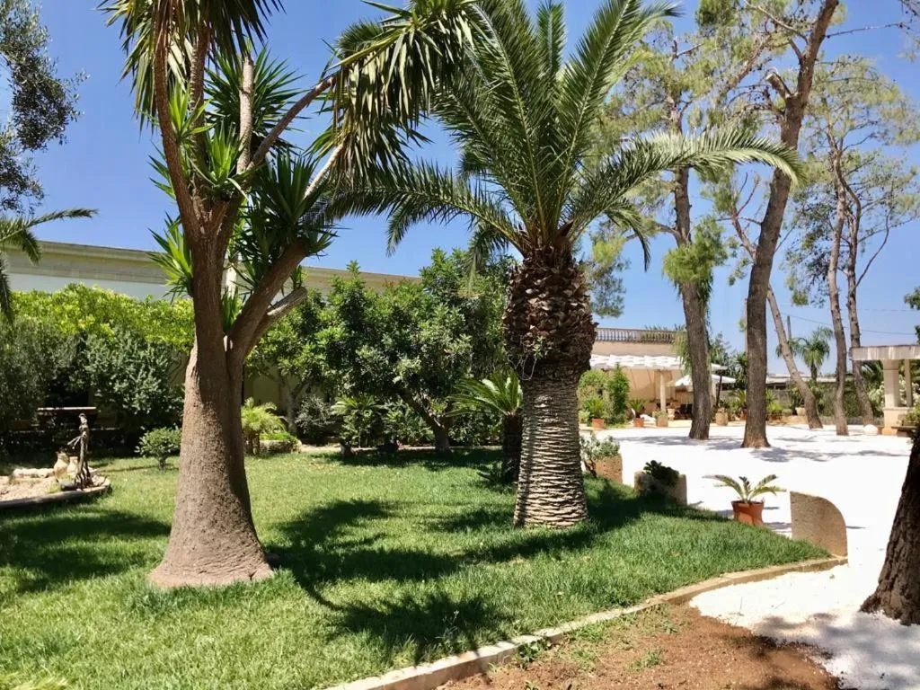 Garden in B&B TENUTA AGNUSDEI