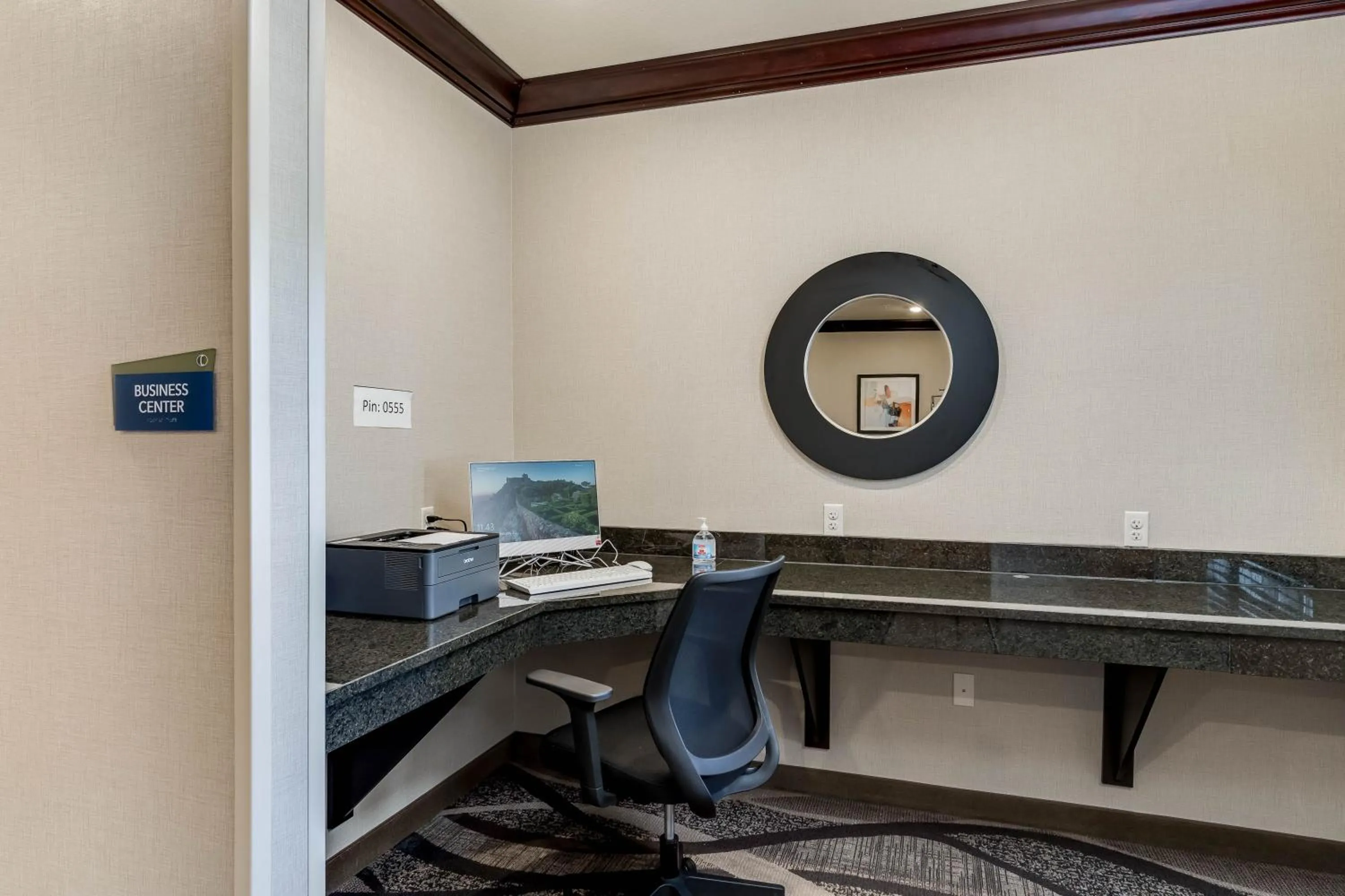 Business facilities in Cobblestone Hotel & Suites - Morgan