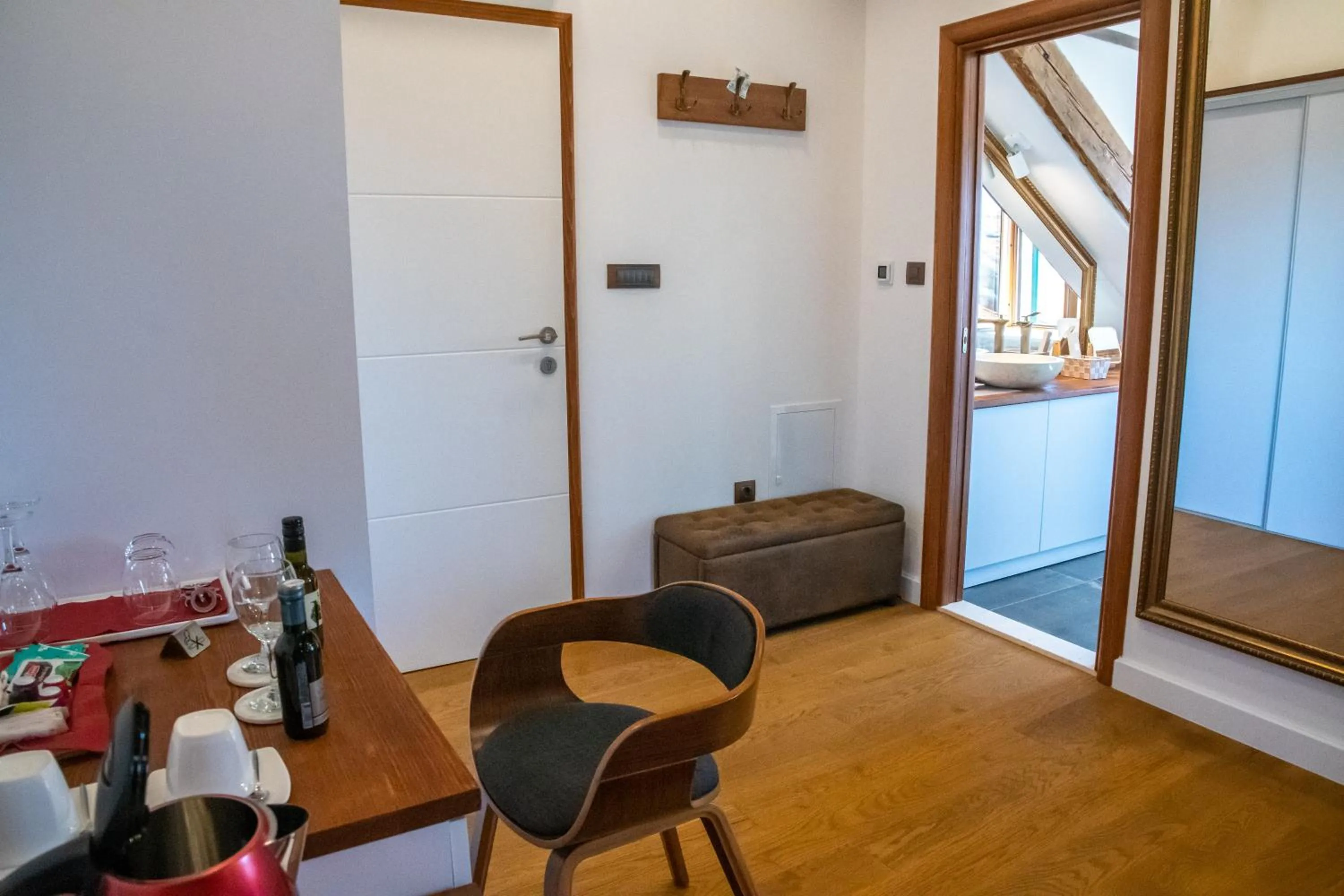 Living room in Oblivion Luxury Rooms