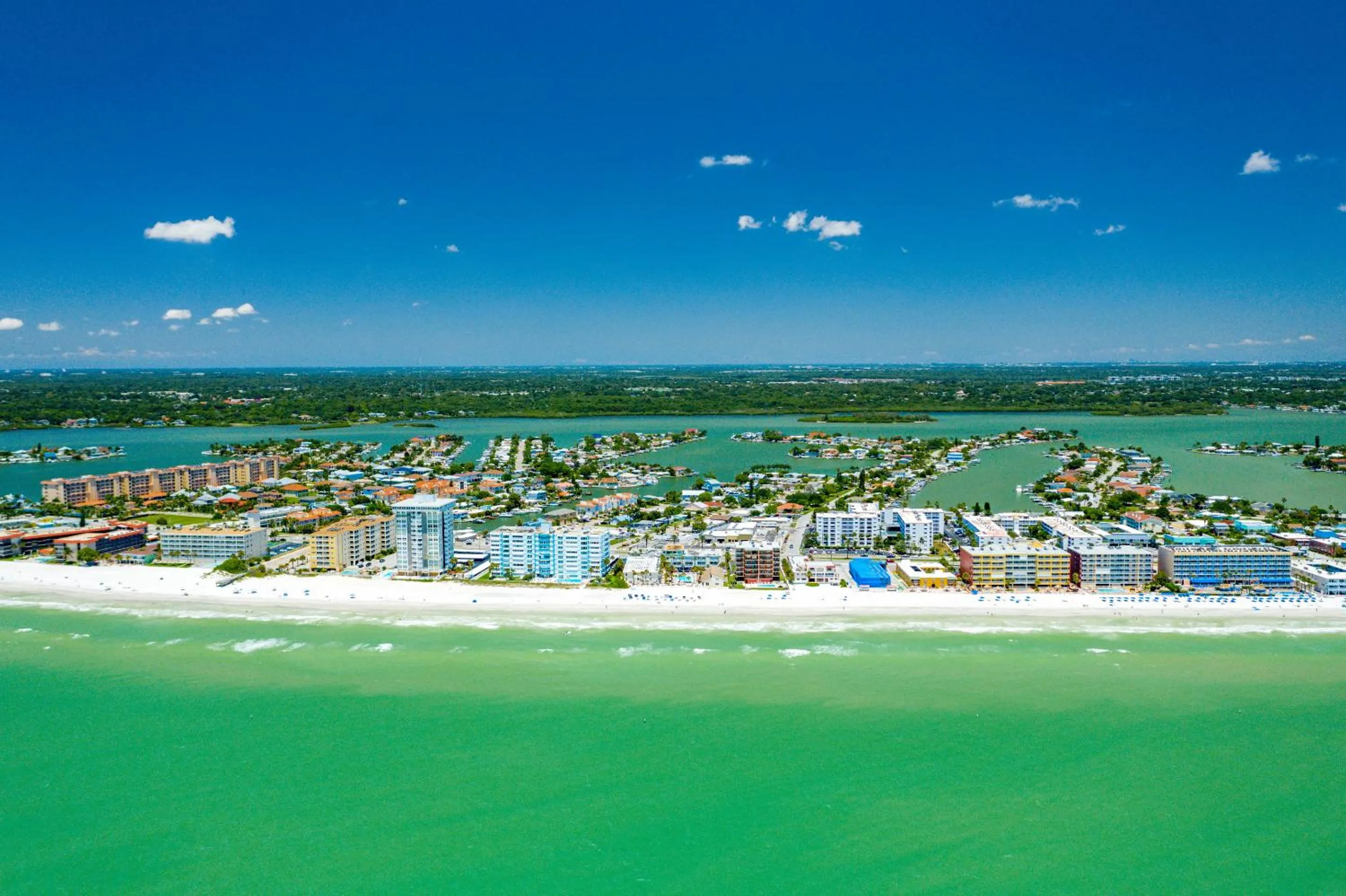 Bird's eye view in Grand Shores West