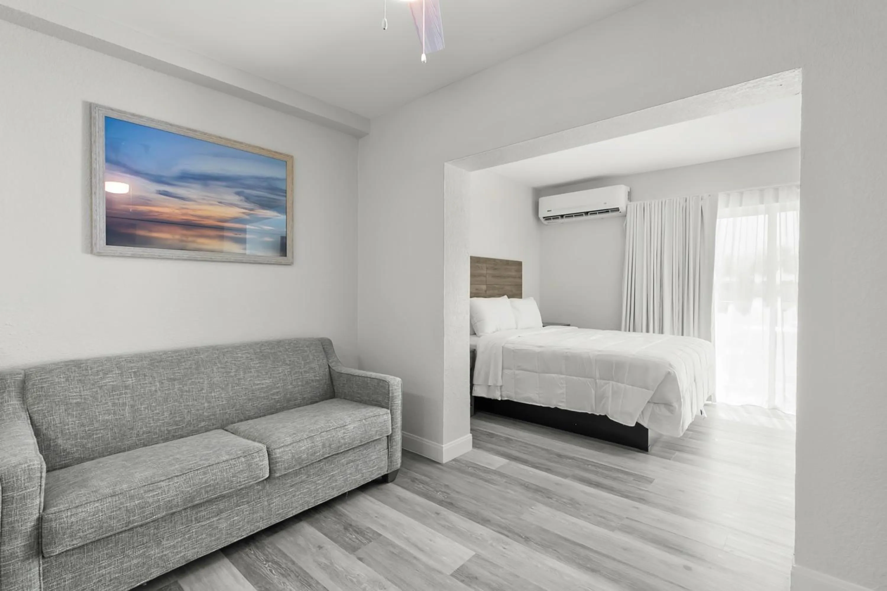 Living room in Grand Shores West