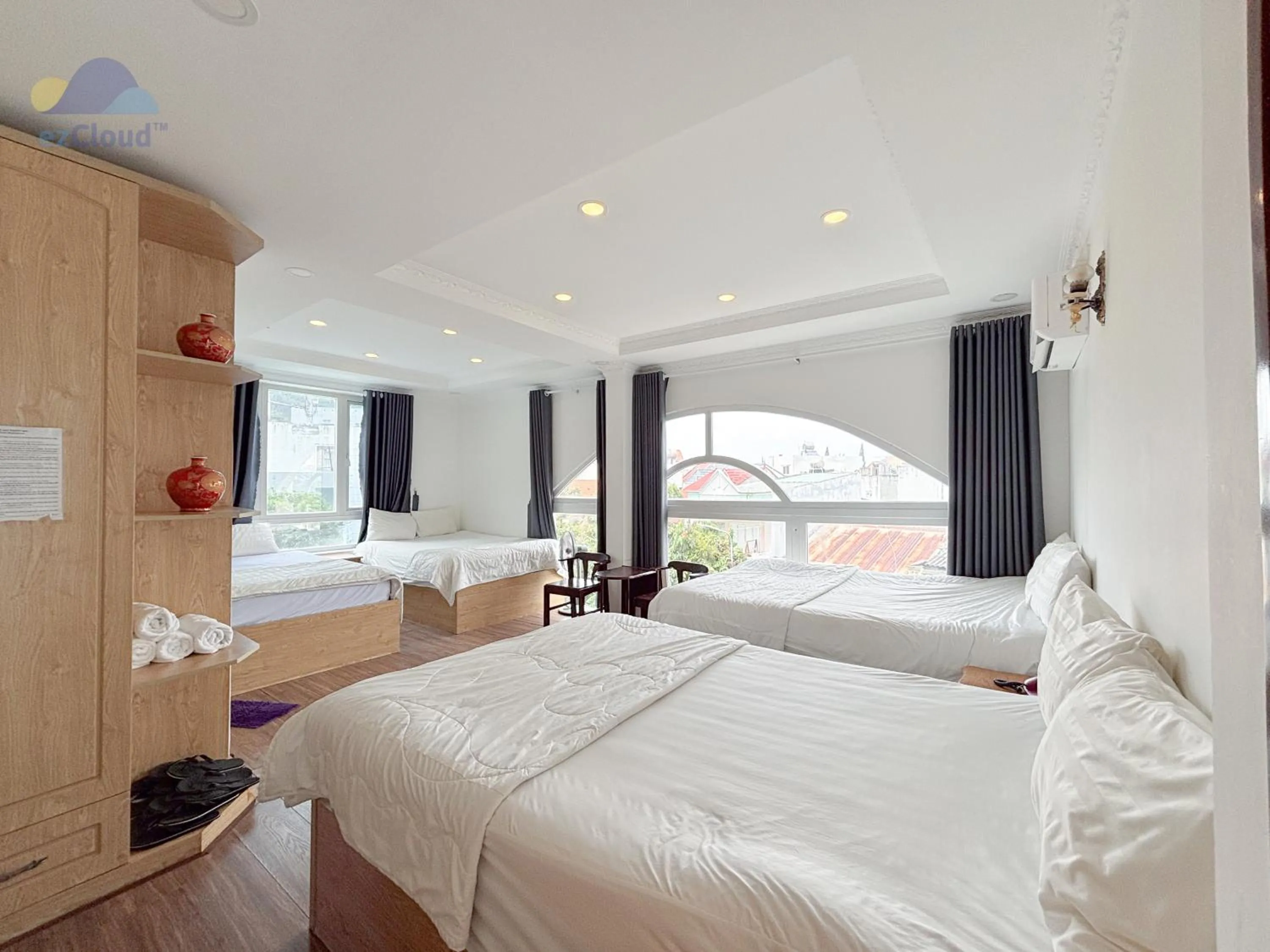 Bed in VUNG TAU LUXURY HOTEL & APARTMENT