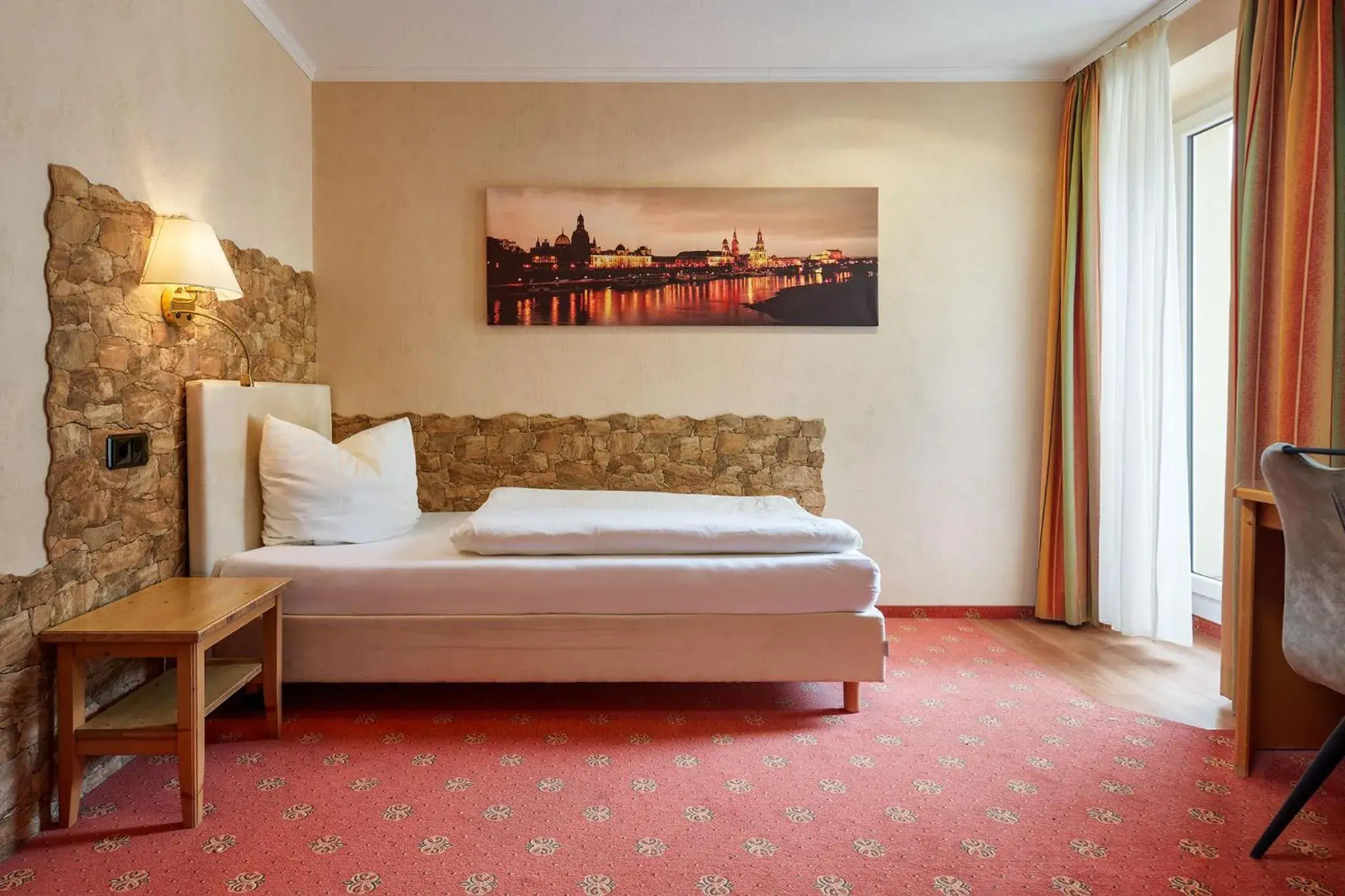 Single Room in Hotel Ladenmühle Single Room in Hotel Ladenmühle