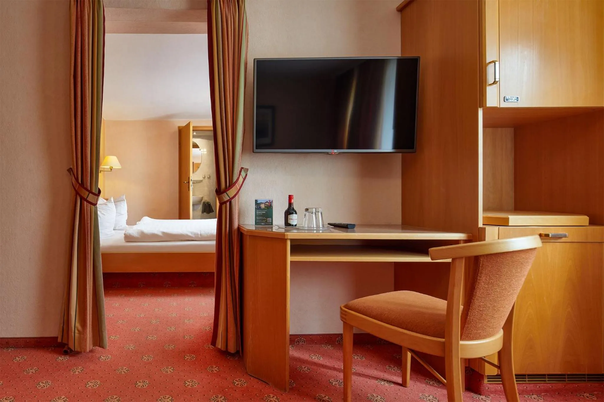 TV and multimedia, Bed in Hotel Ladenmühle