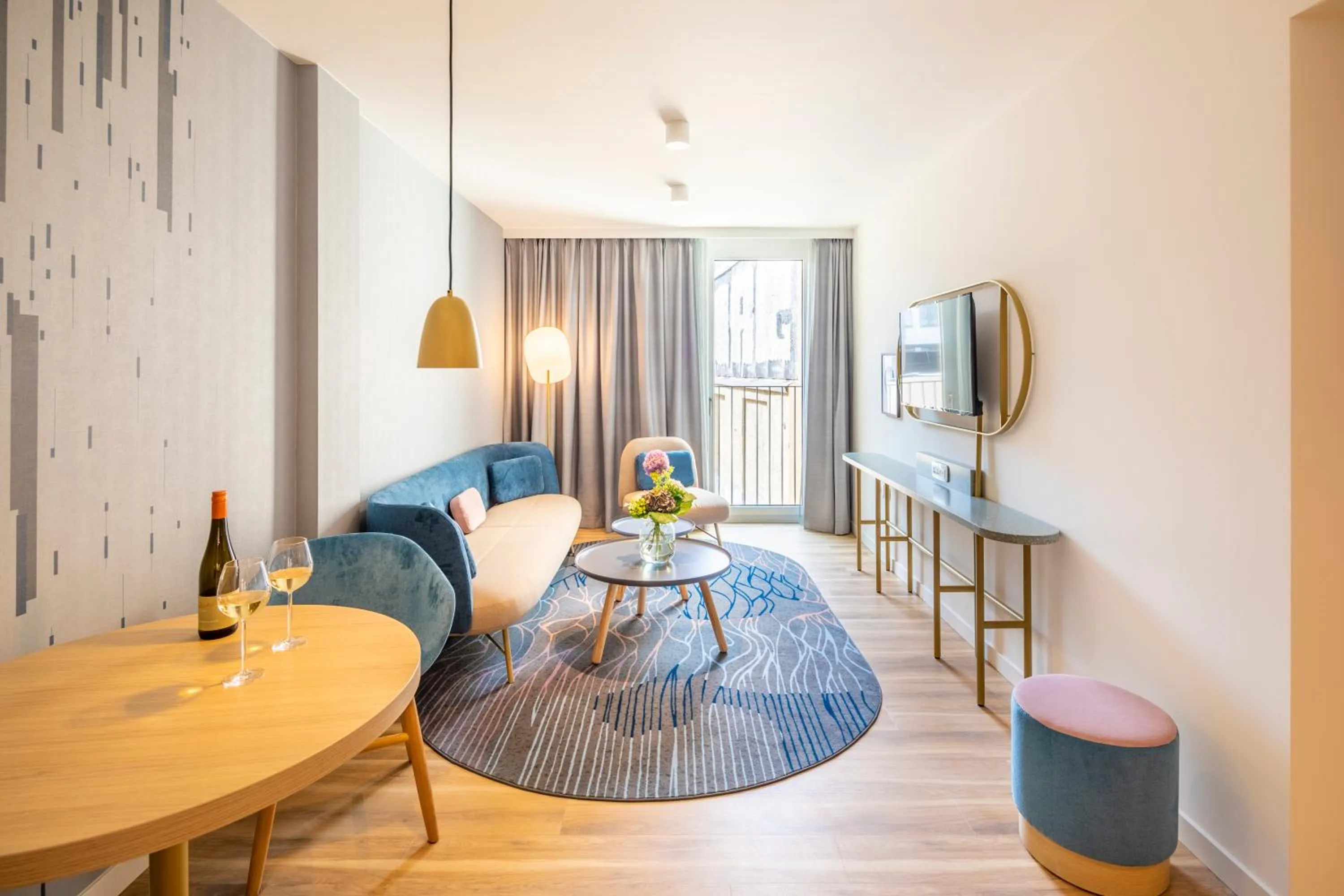 Living room in Capri by Fraser Leipzig