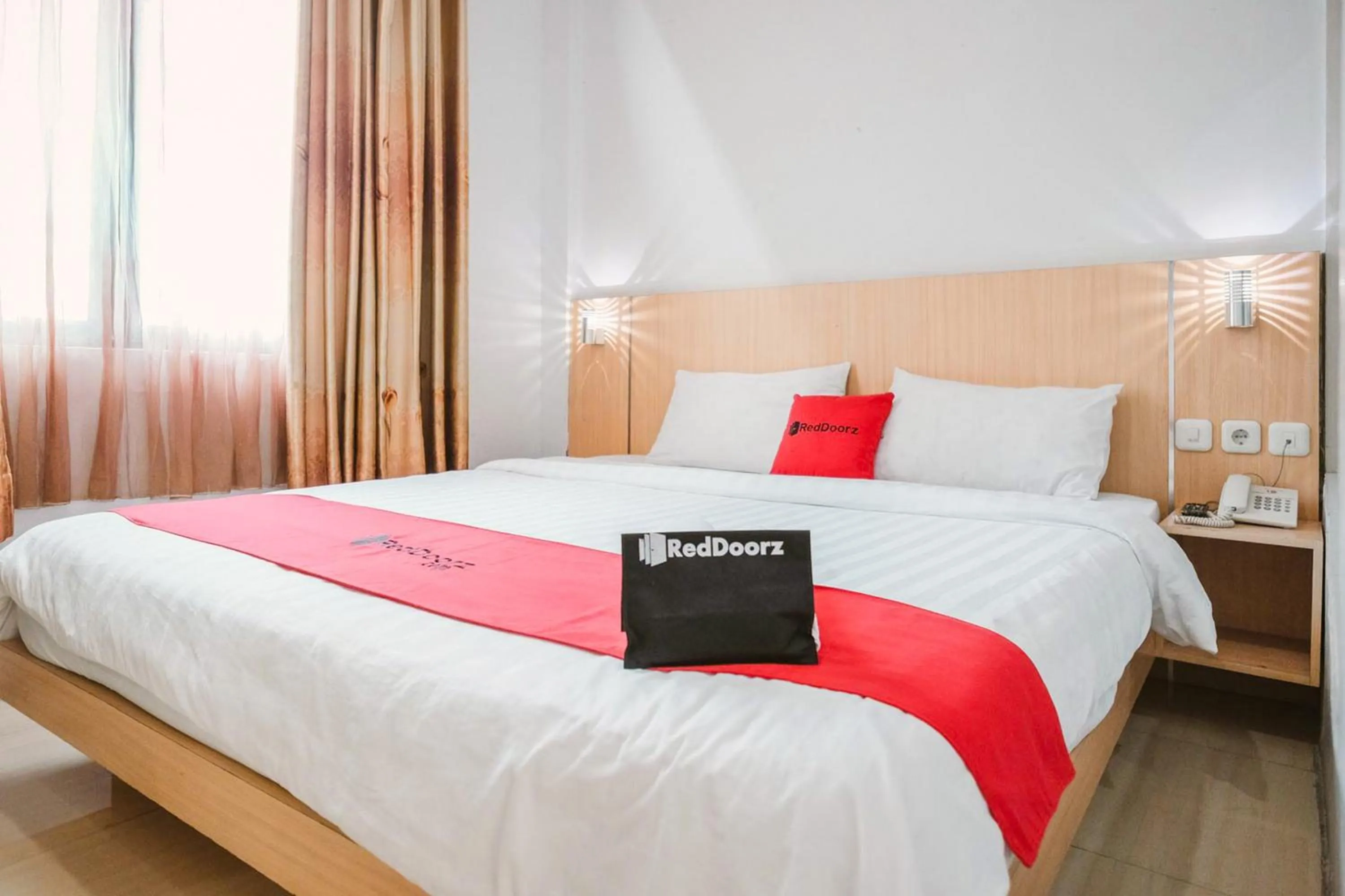 Bedroom, Bed in RedDoorz Premium at Hotel T-ONE Jambi