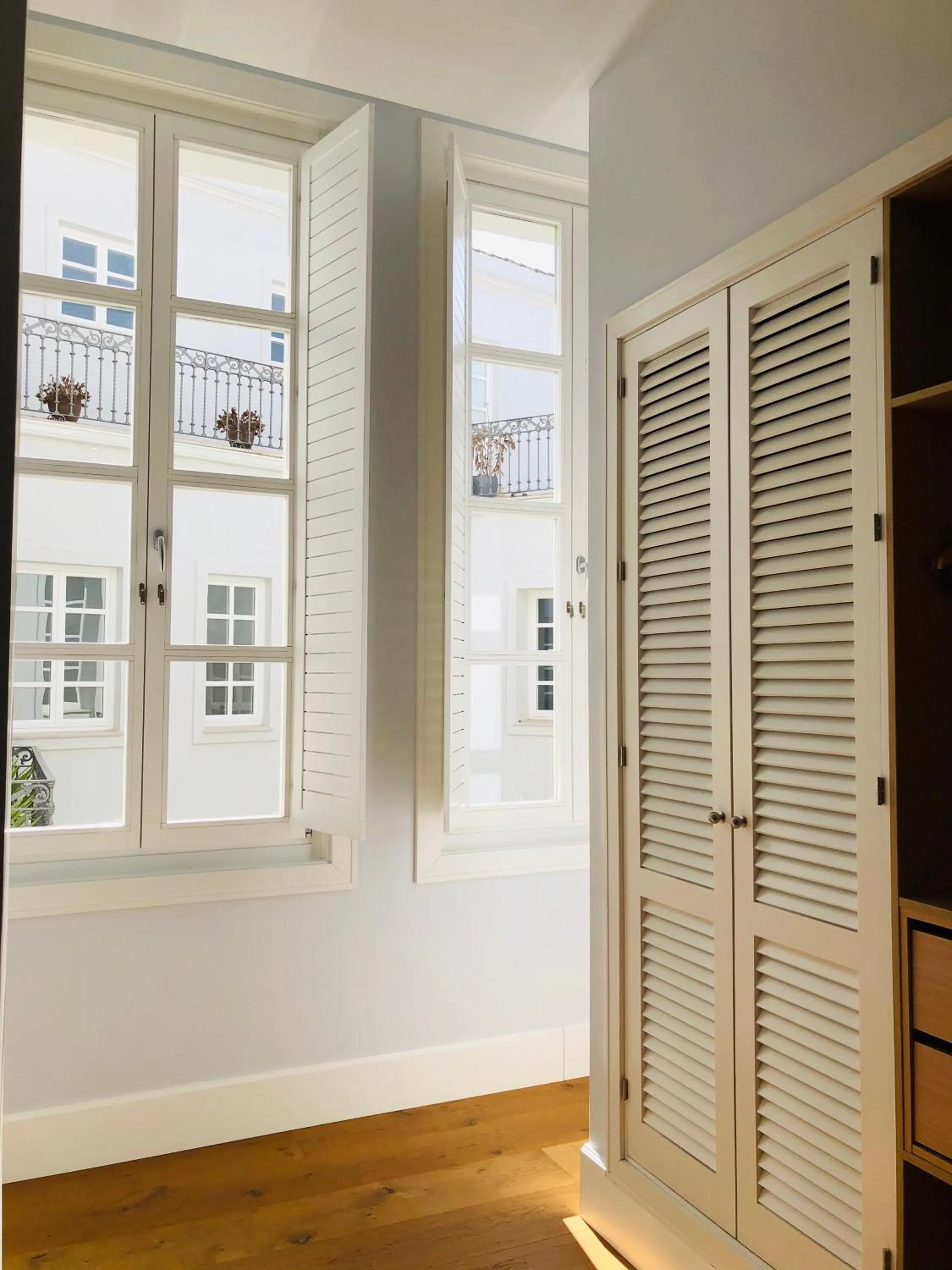 wardrobe in Hotel Boutique Palacio Corredera